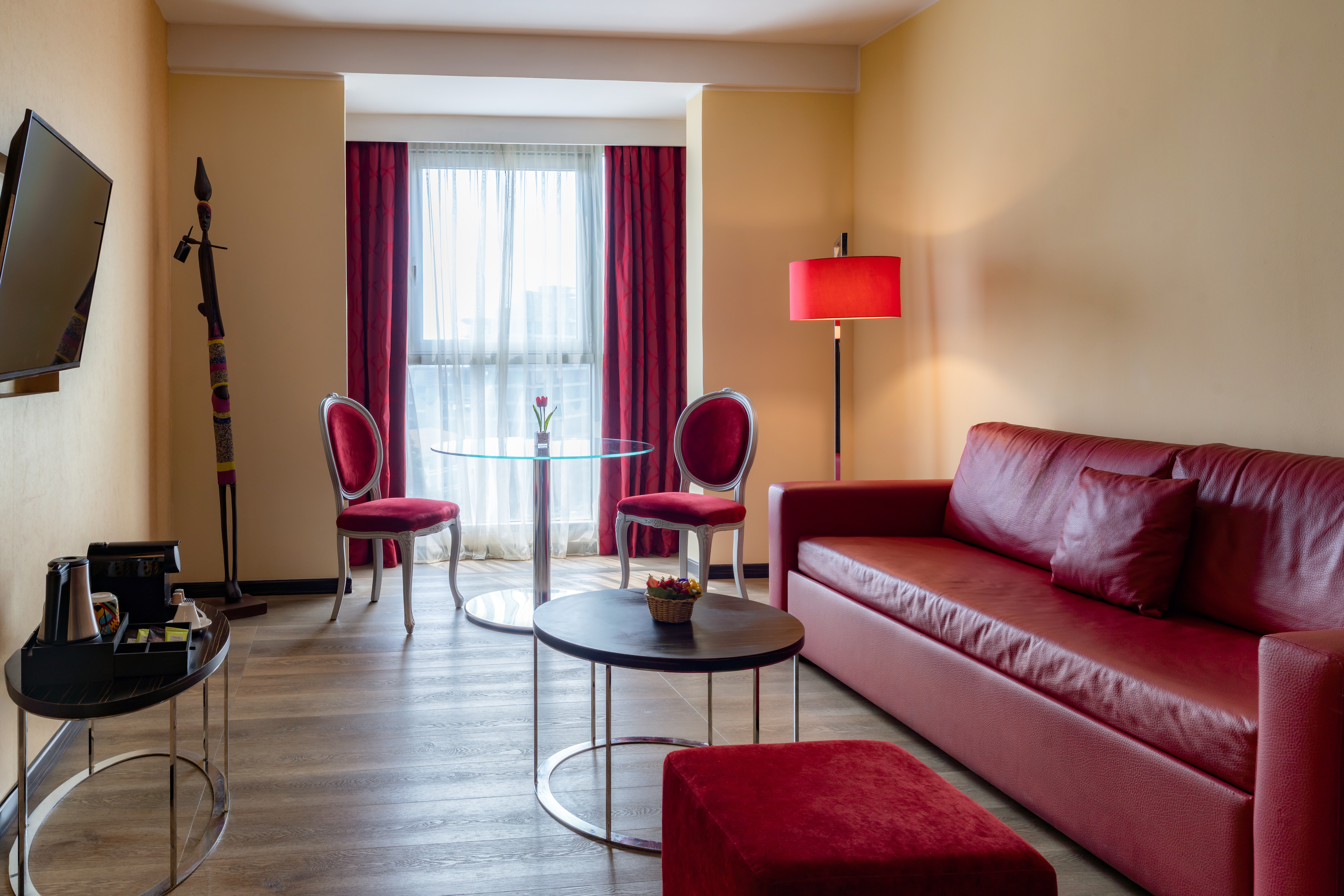 Suite Deluxe King Bed