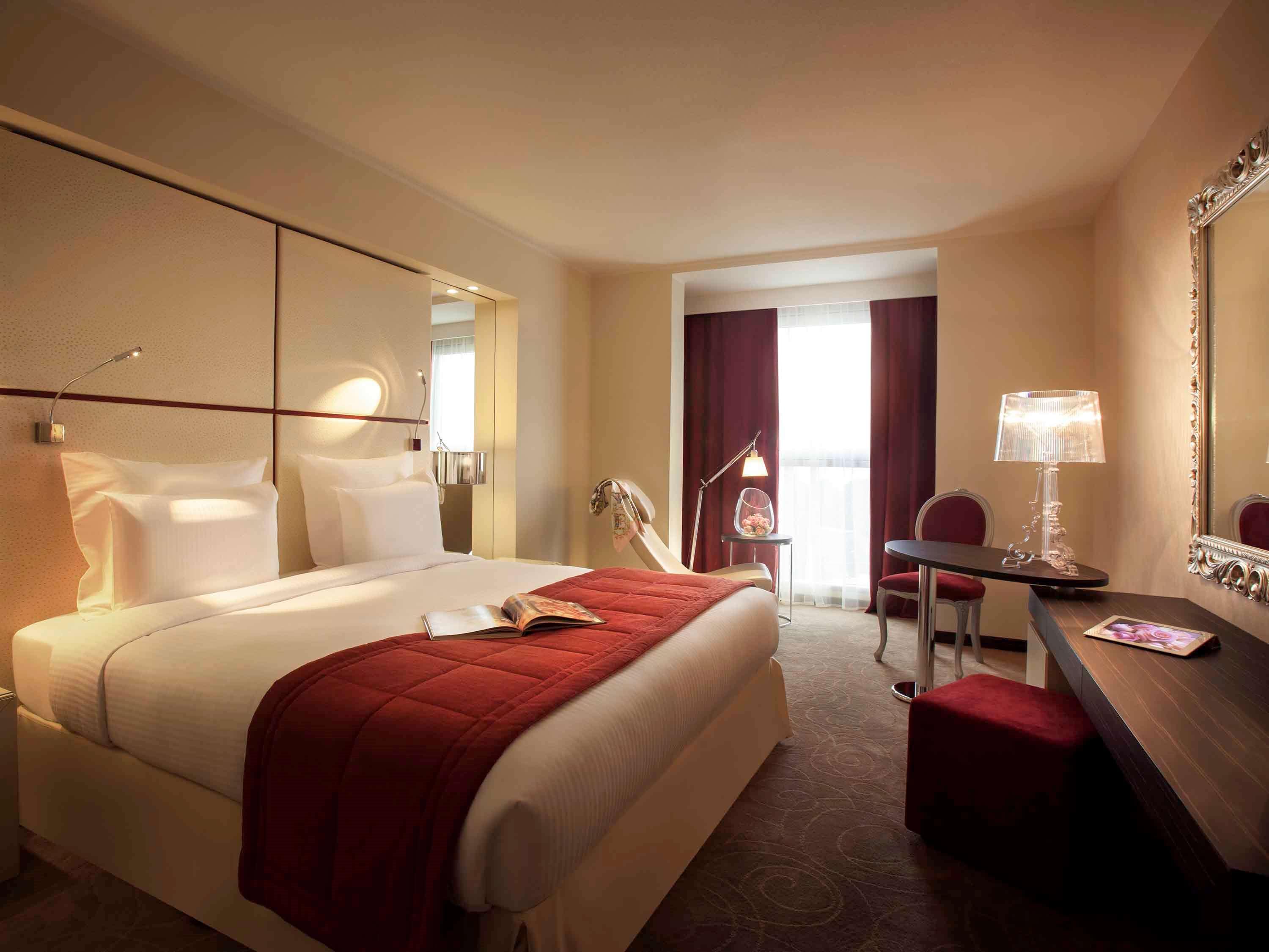 Double Superior King Bed