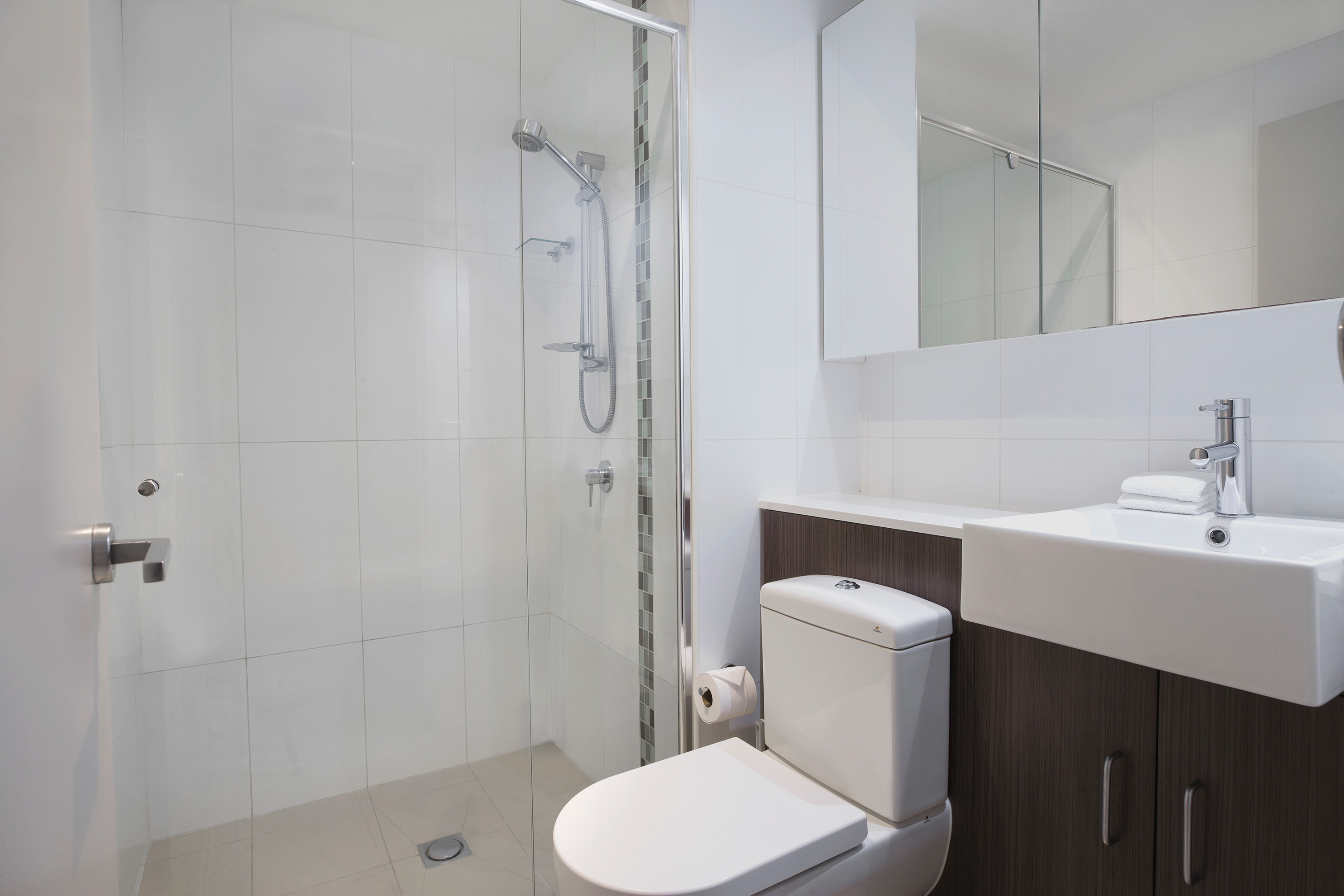 Studio Queen Size Bed