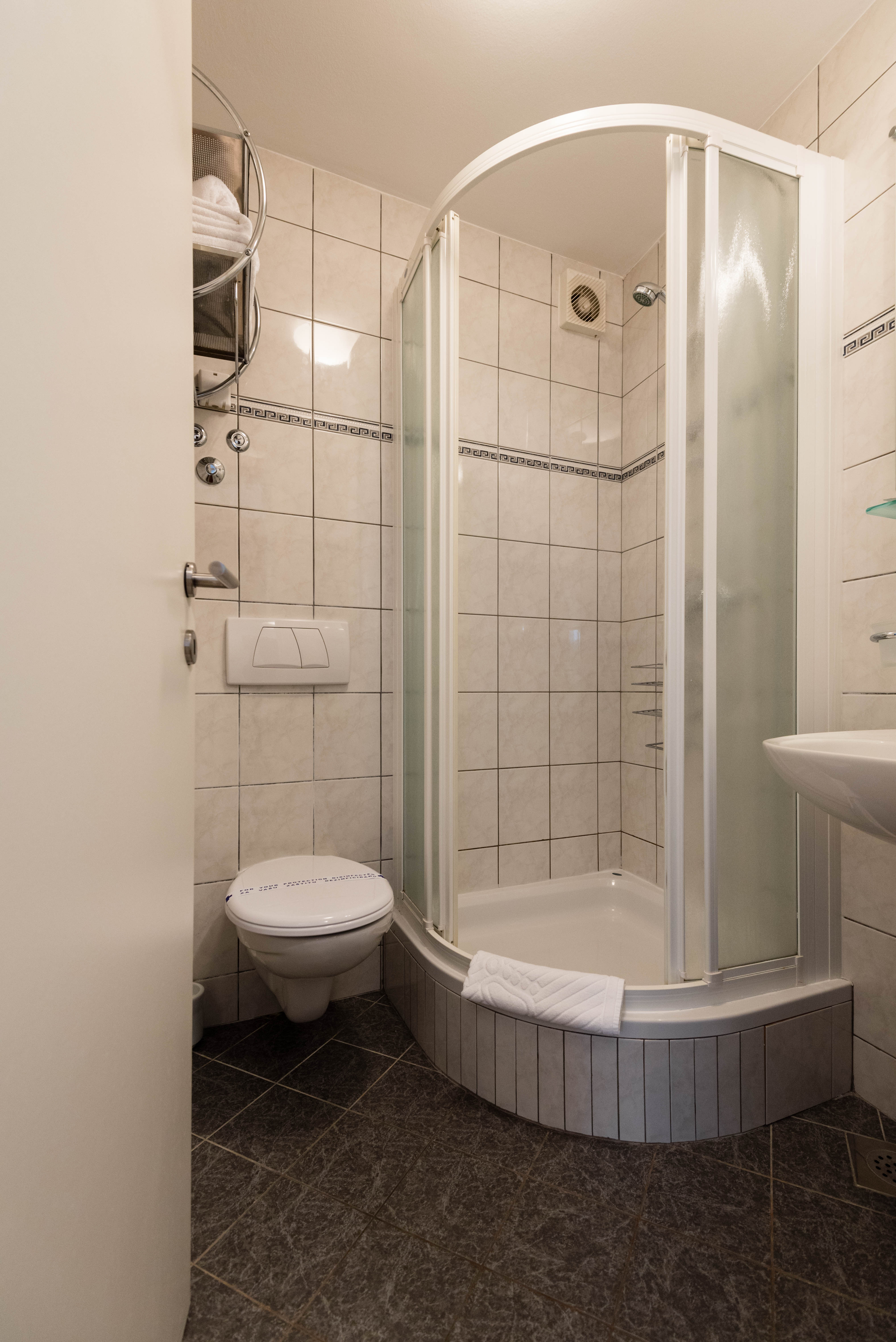 Apartment Capacity 4