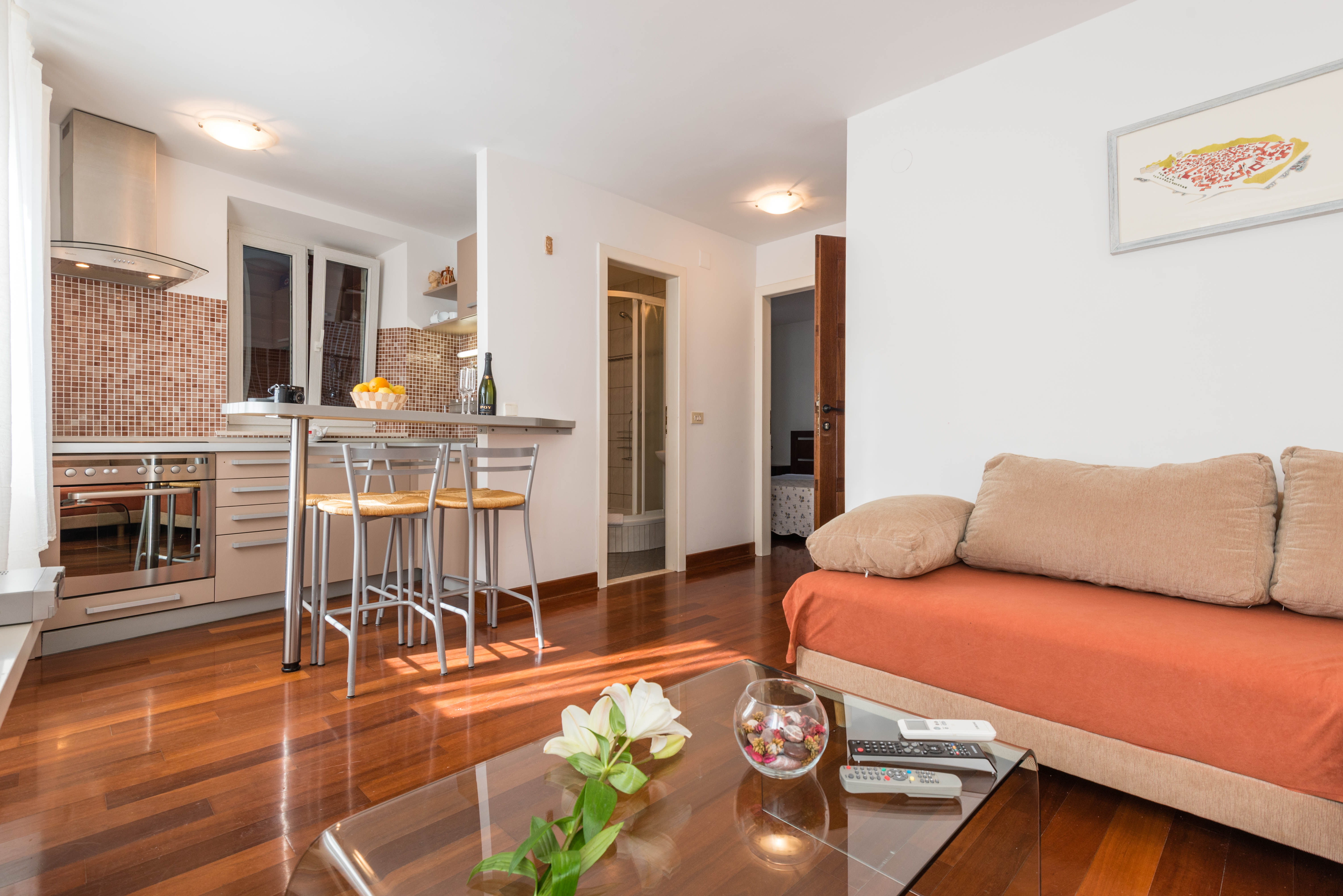 Apartment Capacity 4