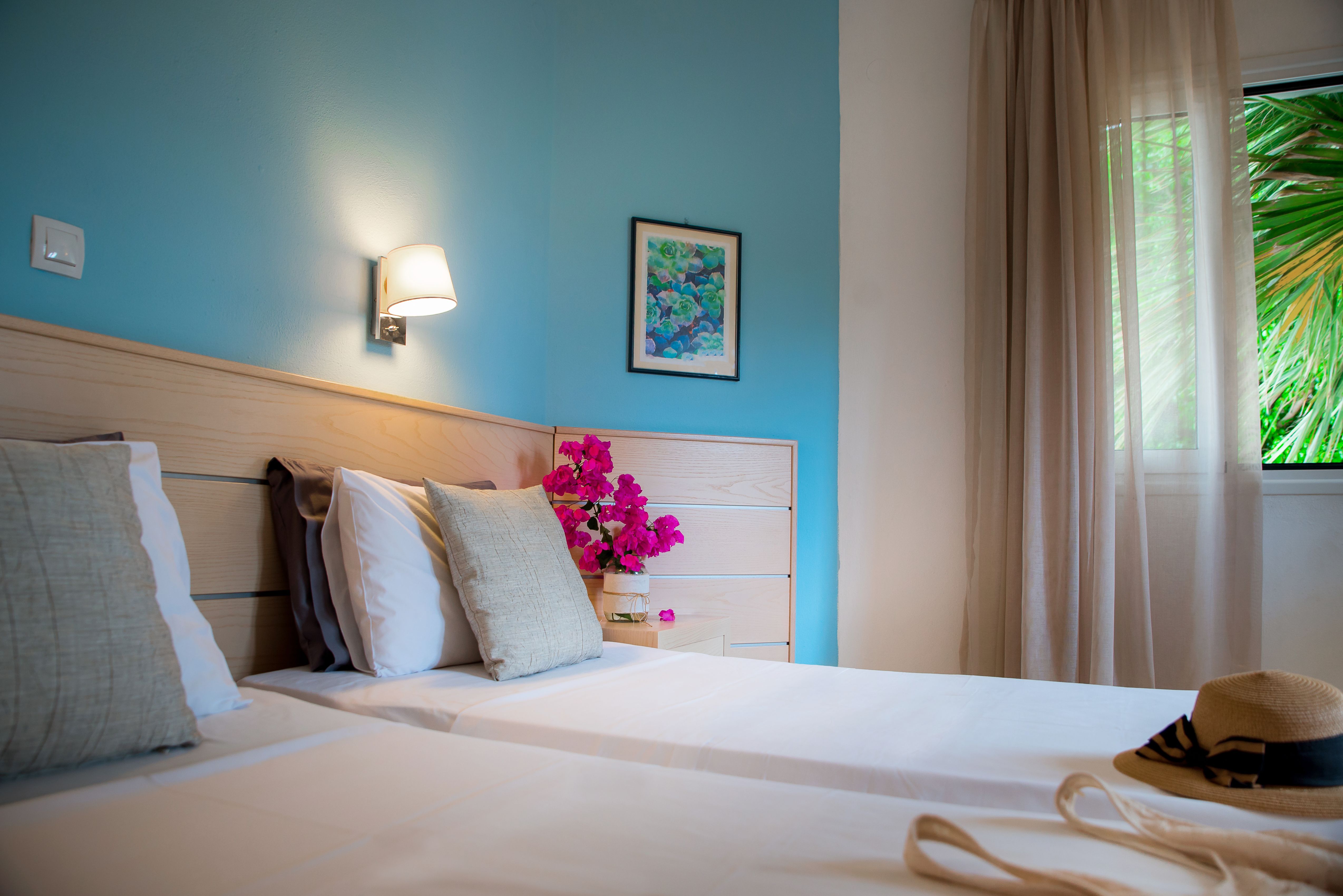 Apartment Capacity 4