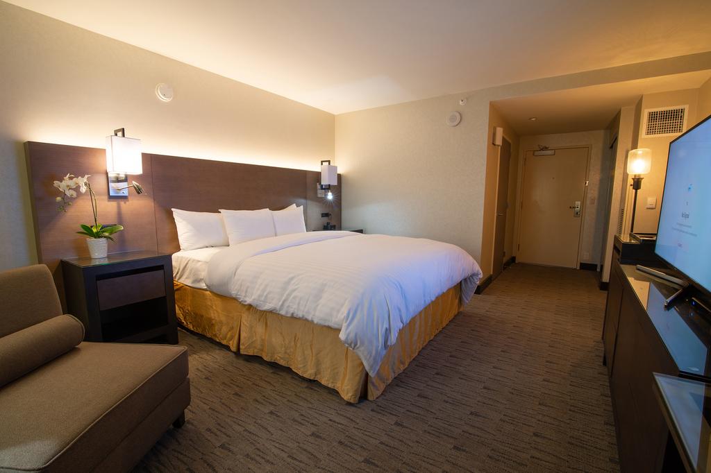 Double Executive King Bed