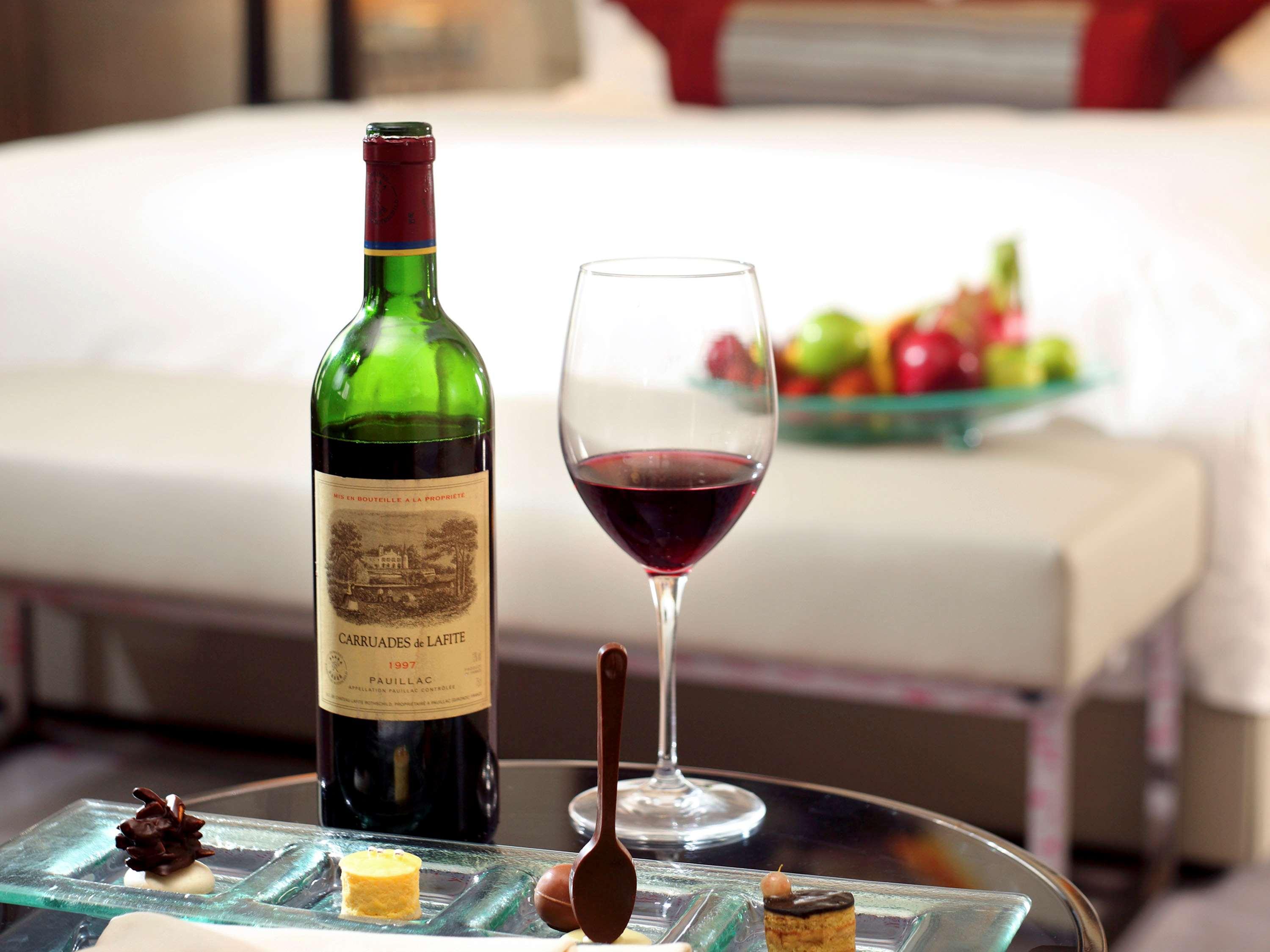 Junior Suite King Size Bed