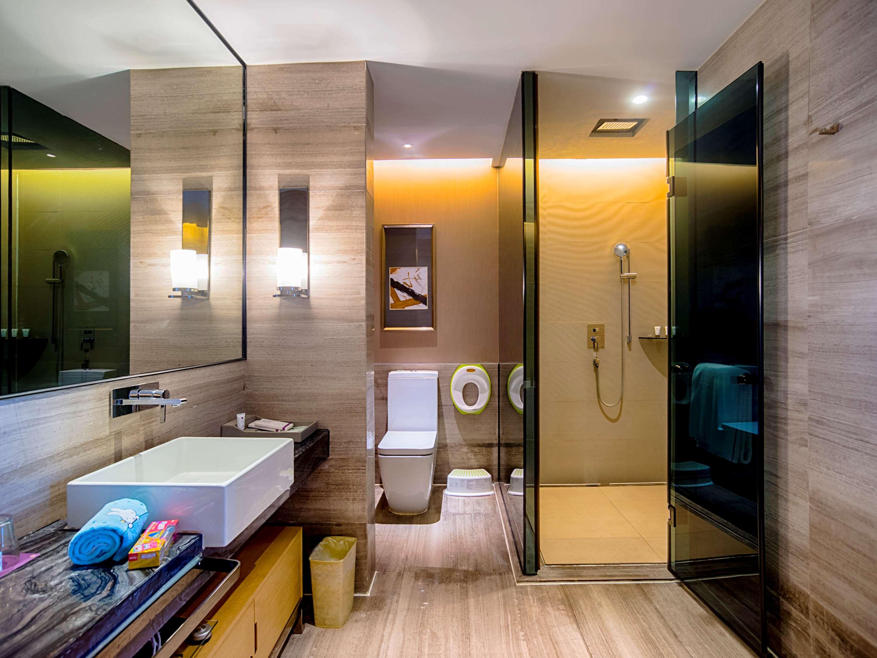 Double Superior King Bed