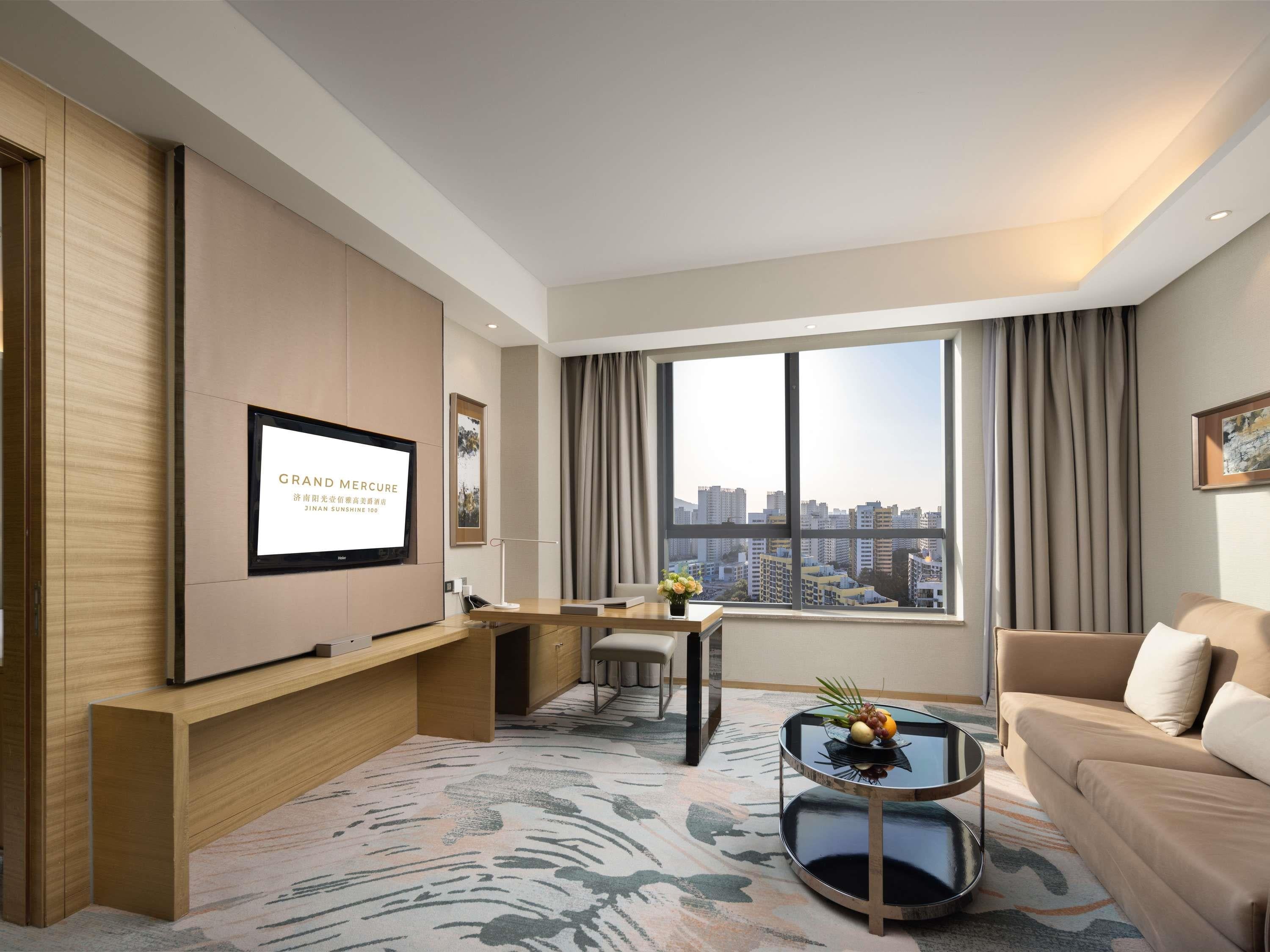 Junior Suite King Size Bed