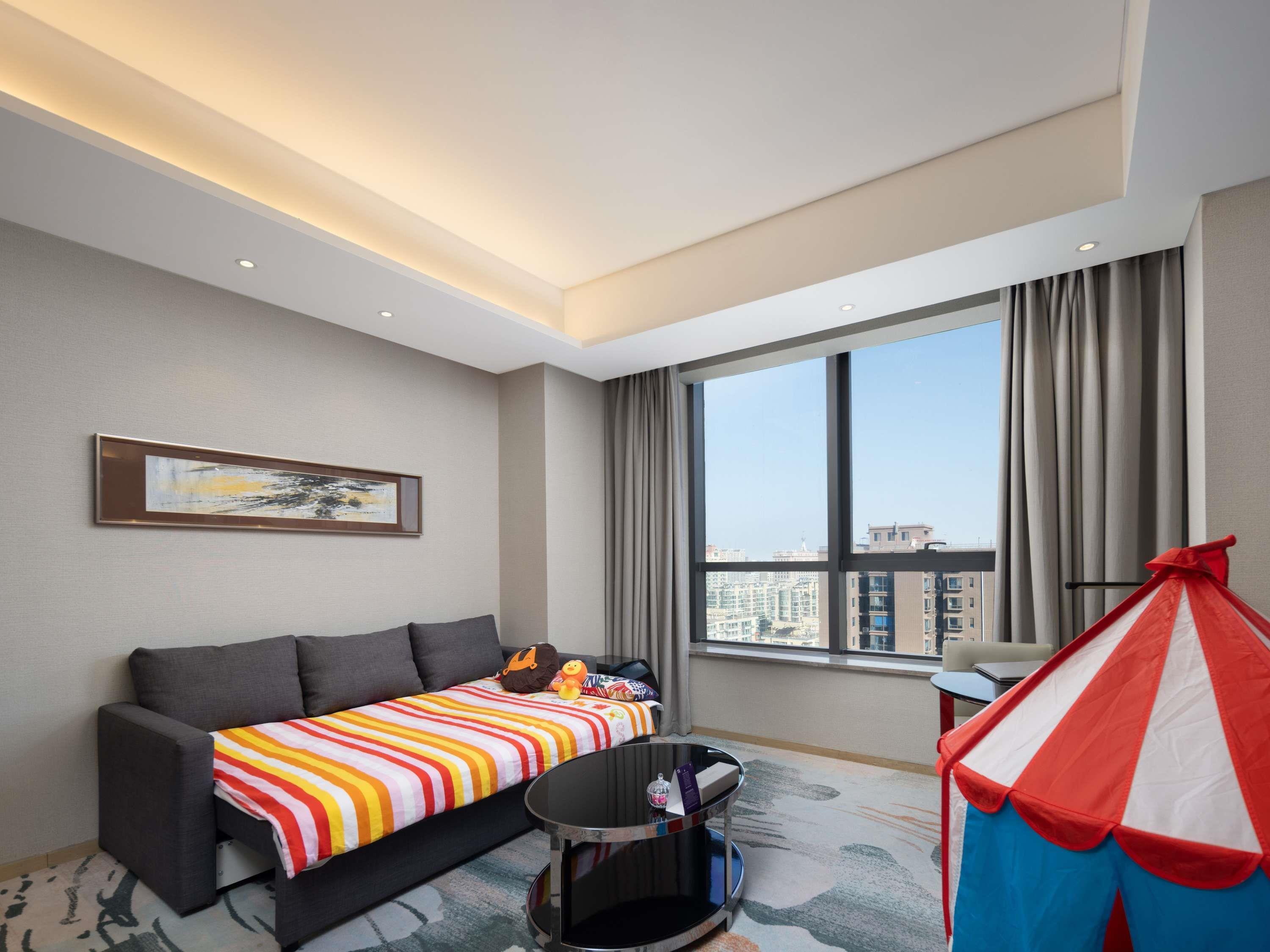 Double Superior King Bed