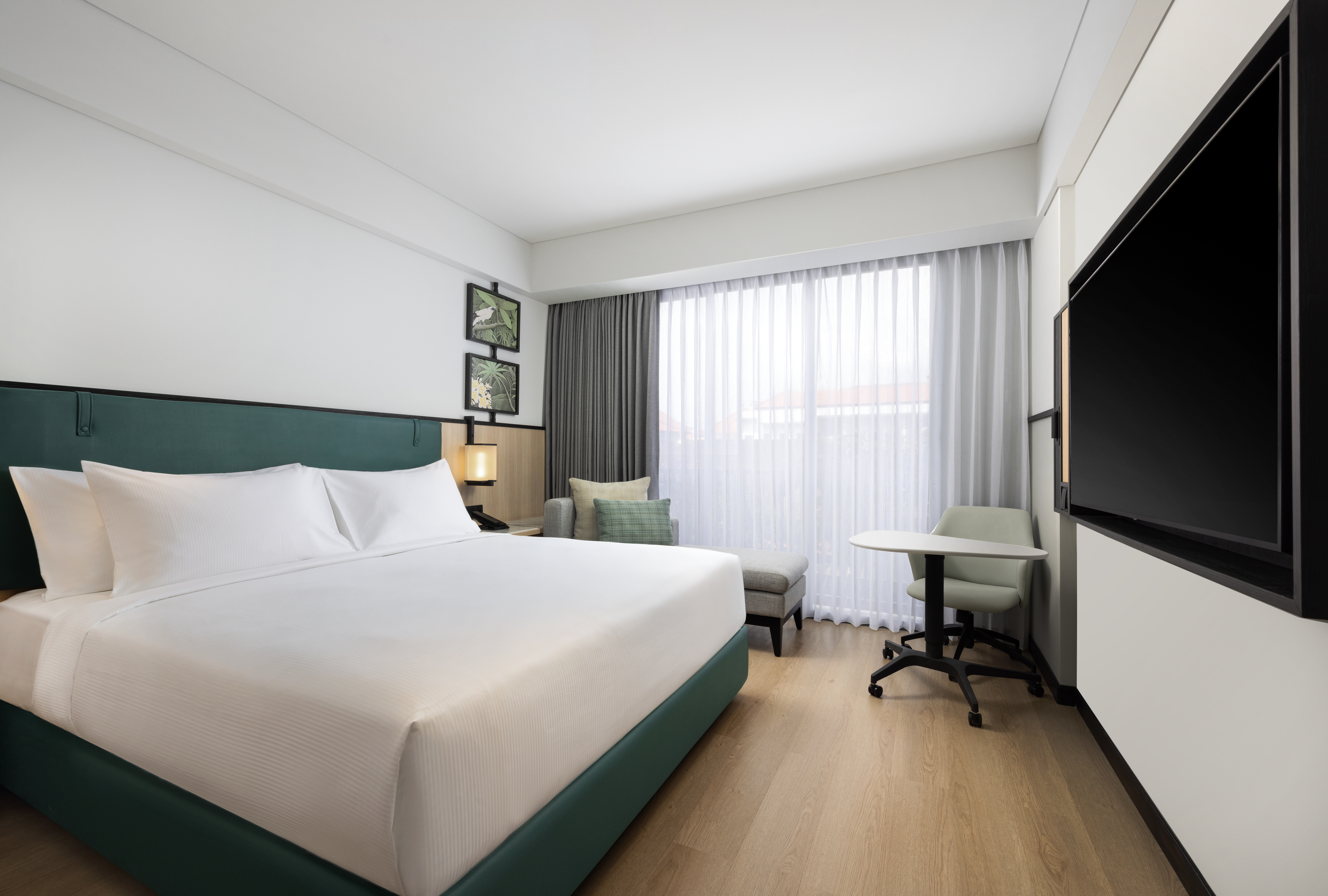 Double Guest Room King Bed