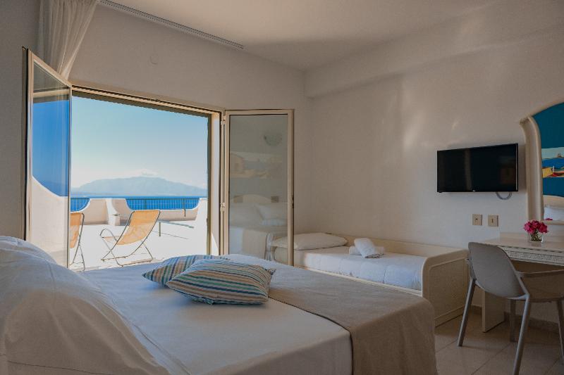 Triple Comfort Sea View