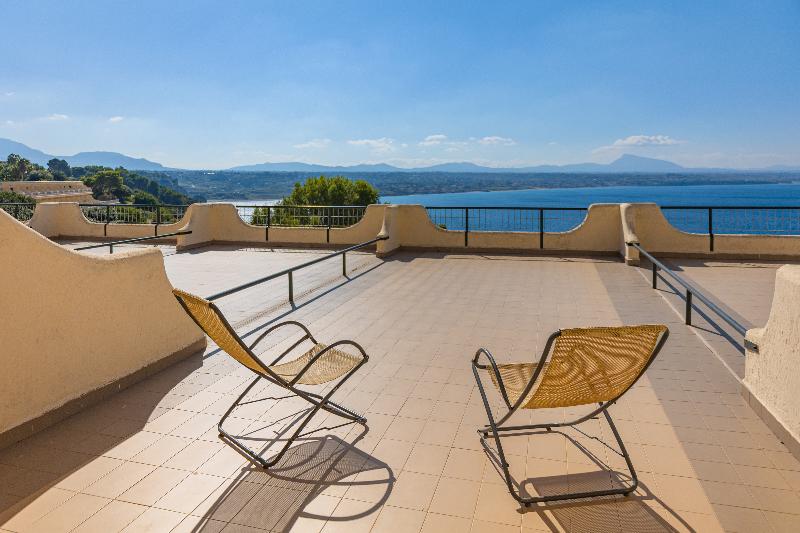 Quadruple Comfort Sea View