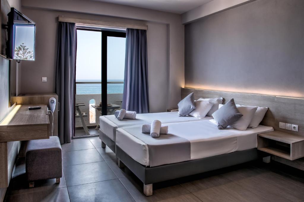 Double or Twin Sea View