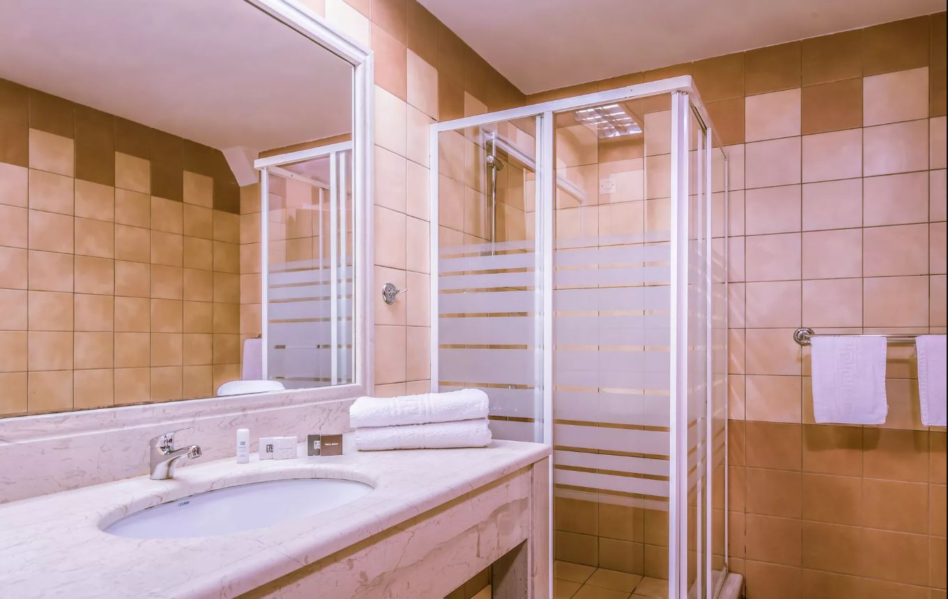 Double or Twin Standard