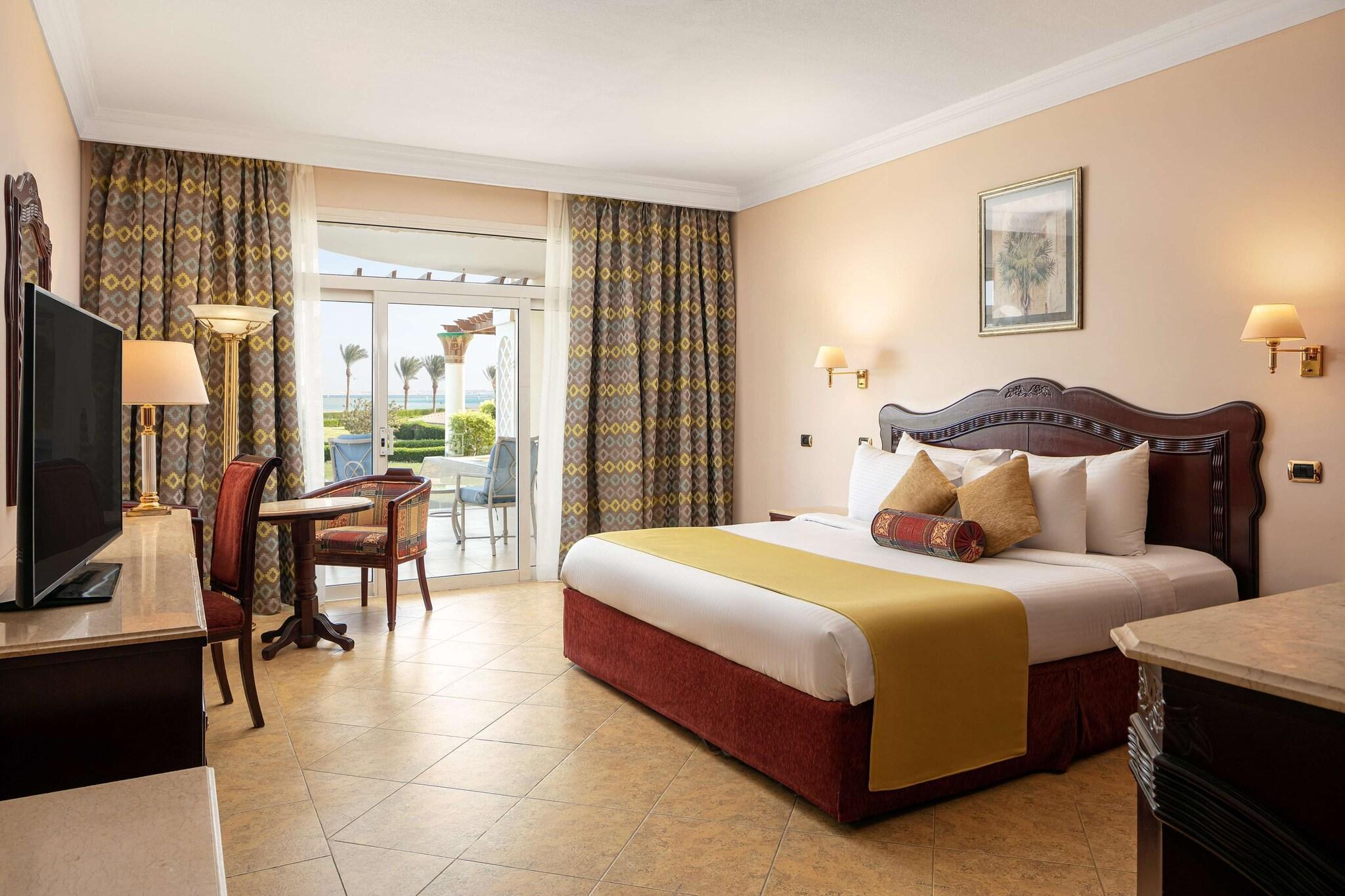 Twin Superior Pool View