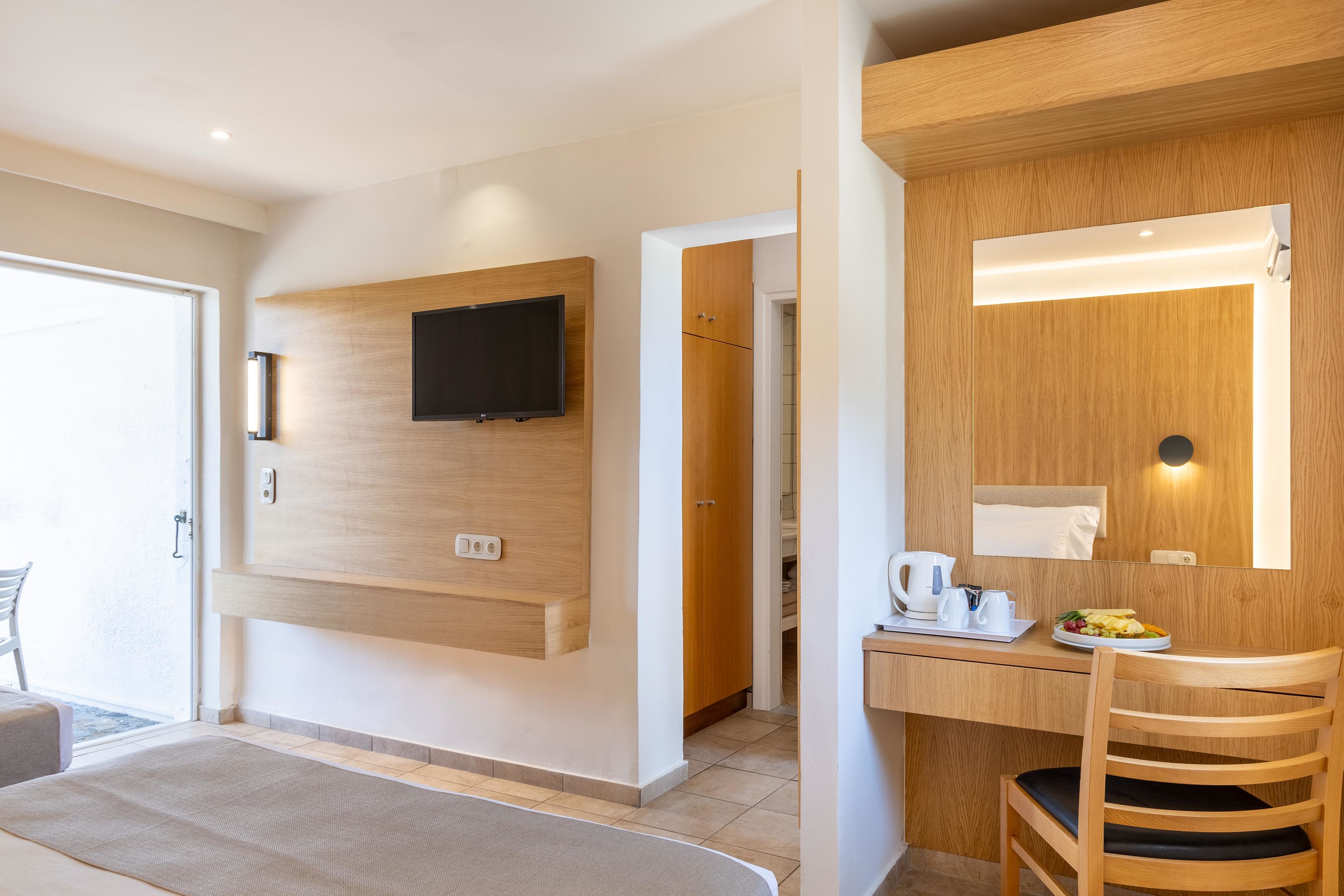 Bungalow Garden View