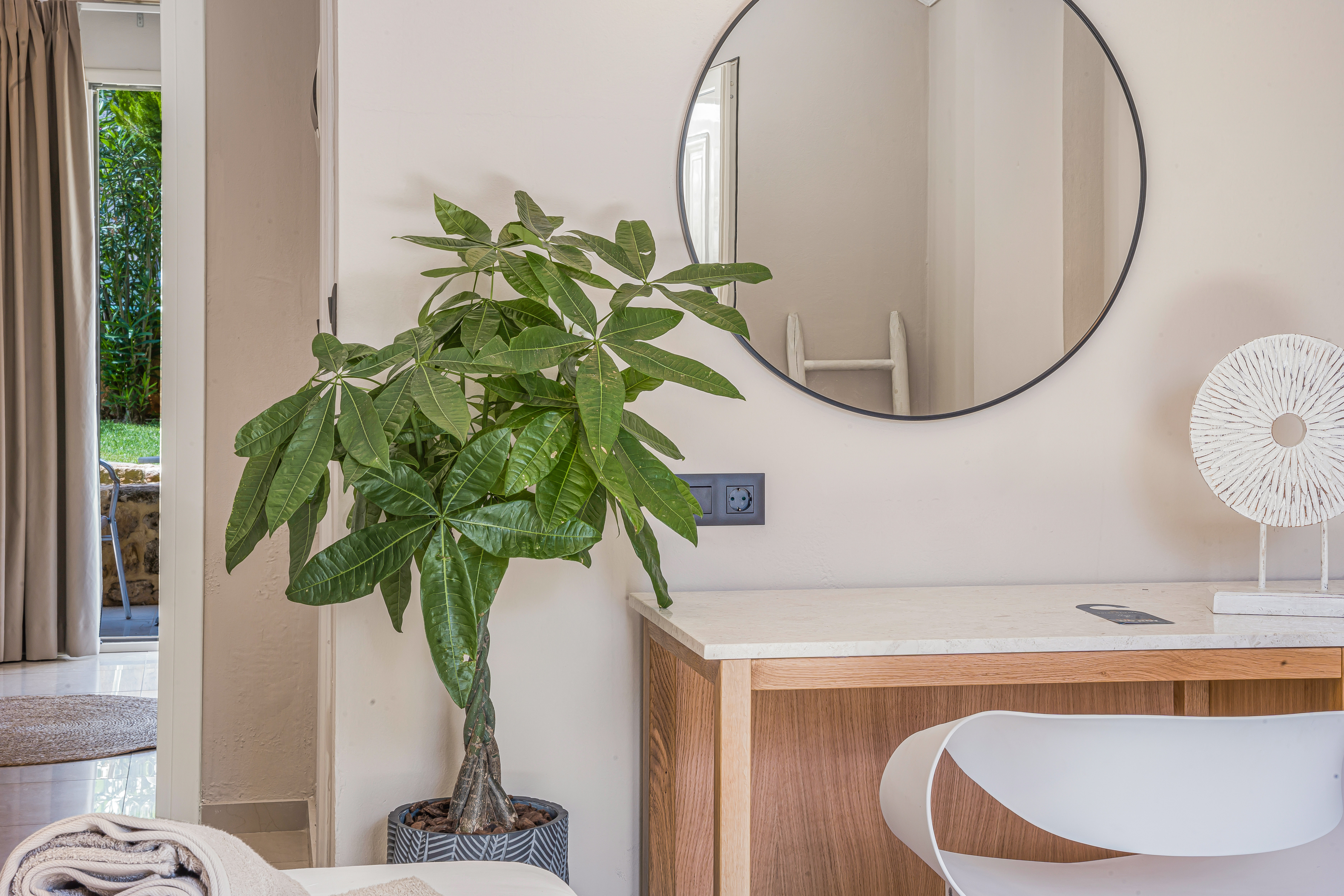 Studio Superior Side Sea View