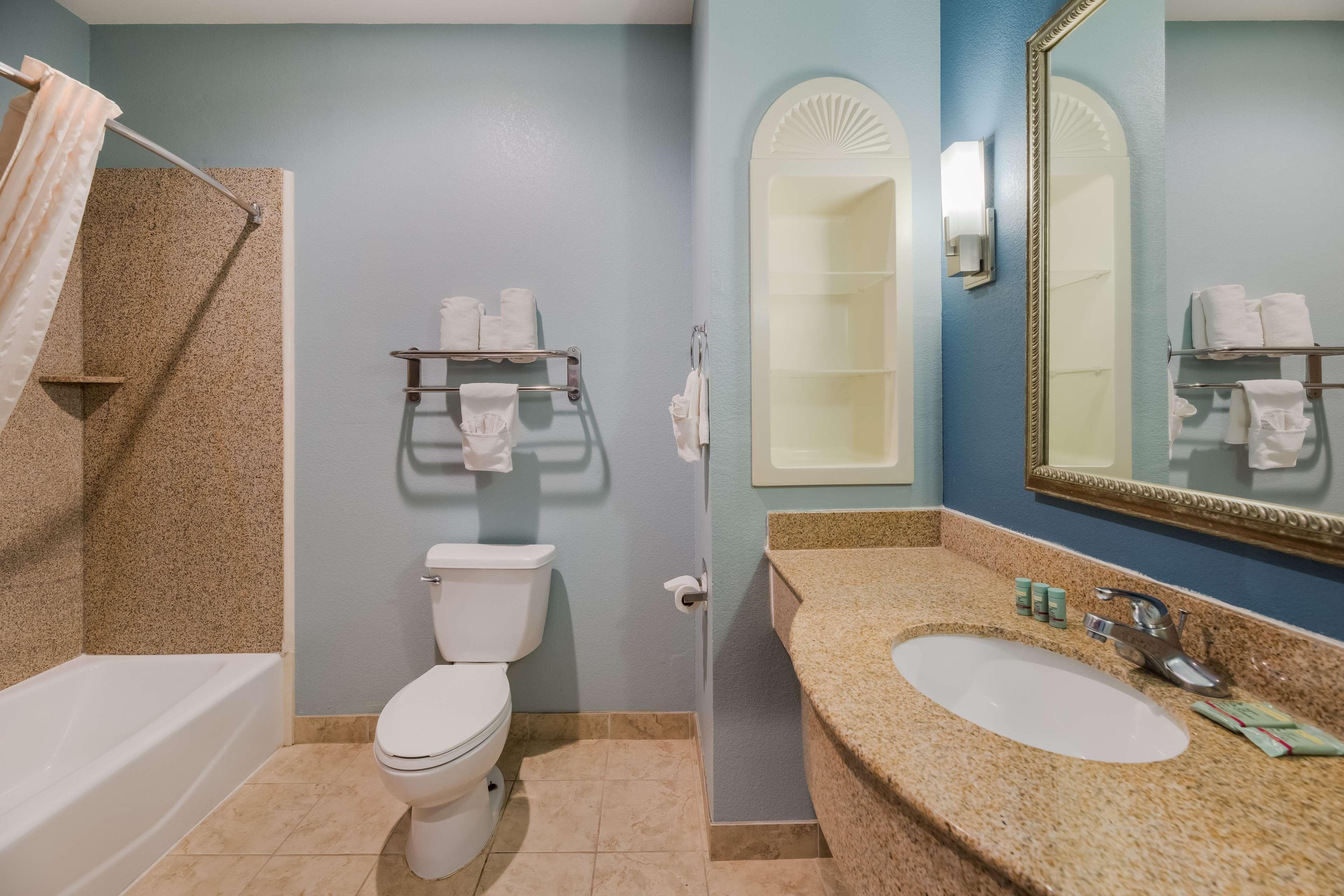 Room King Bed Non Smoking