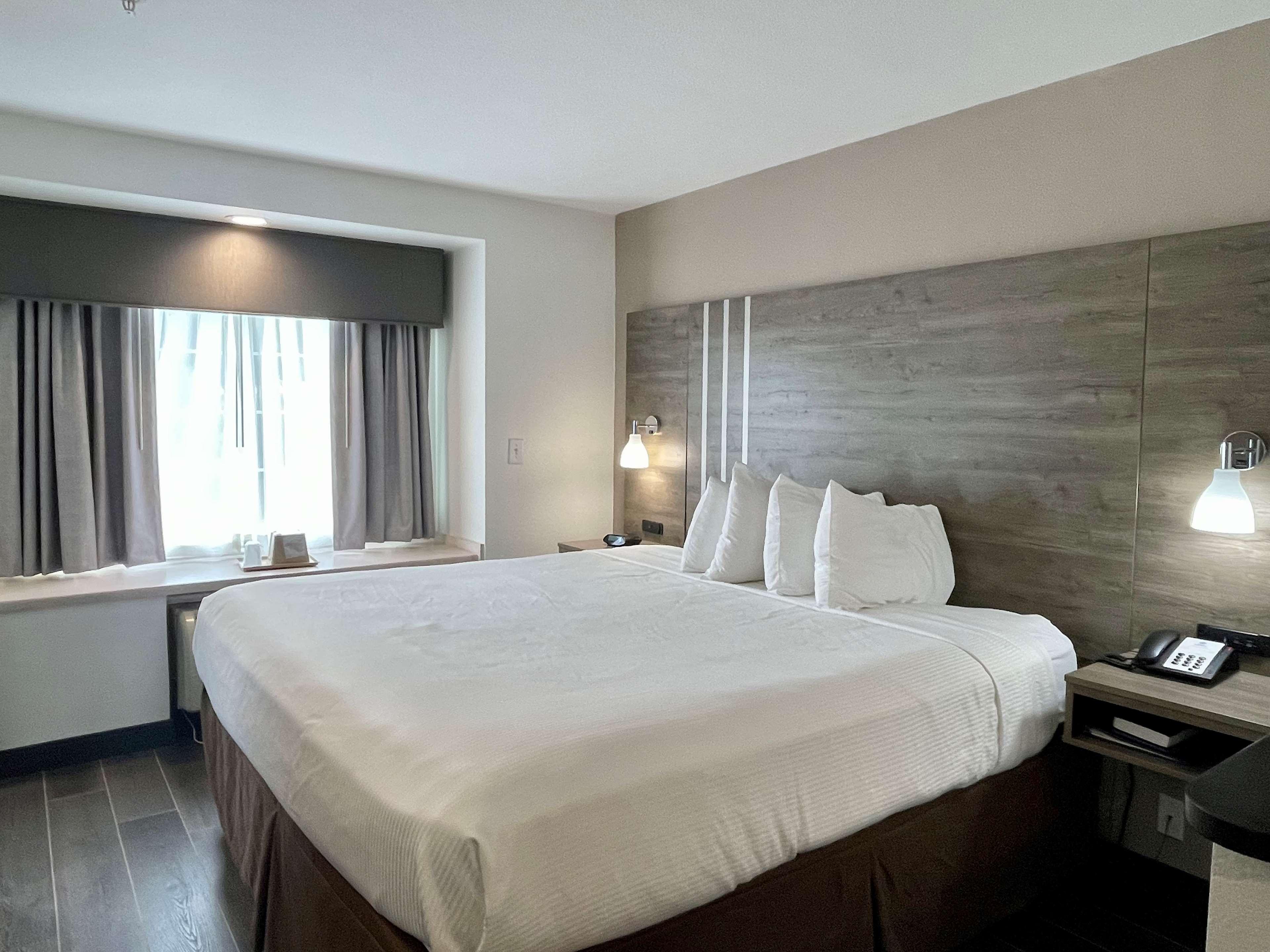 Double Accessible King Size Bed