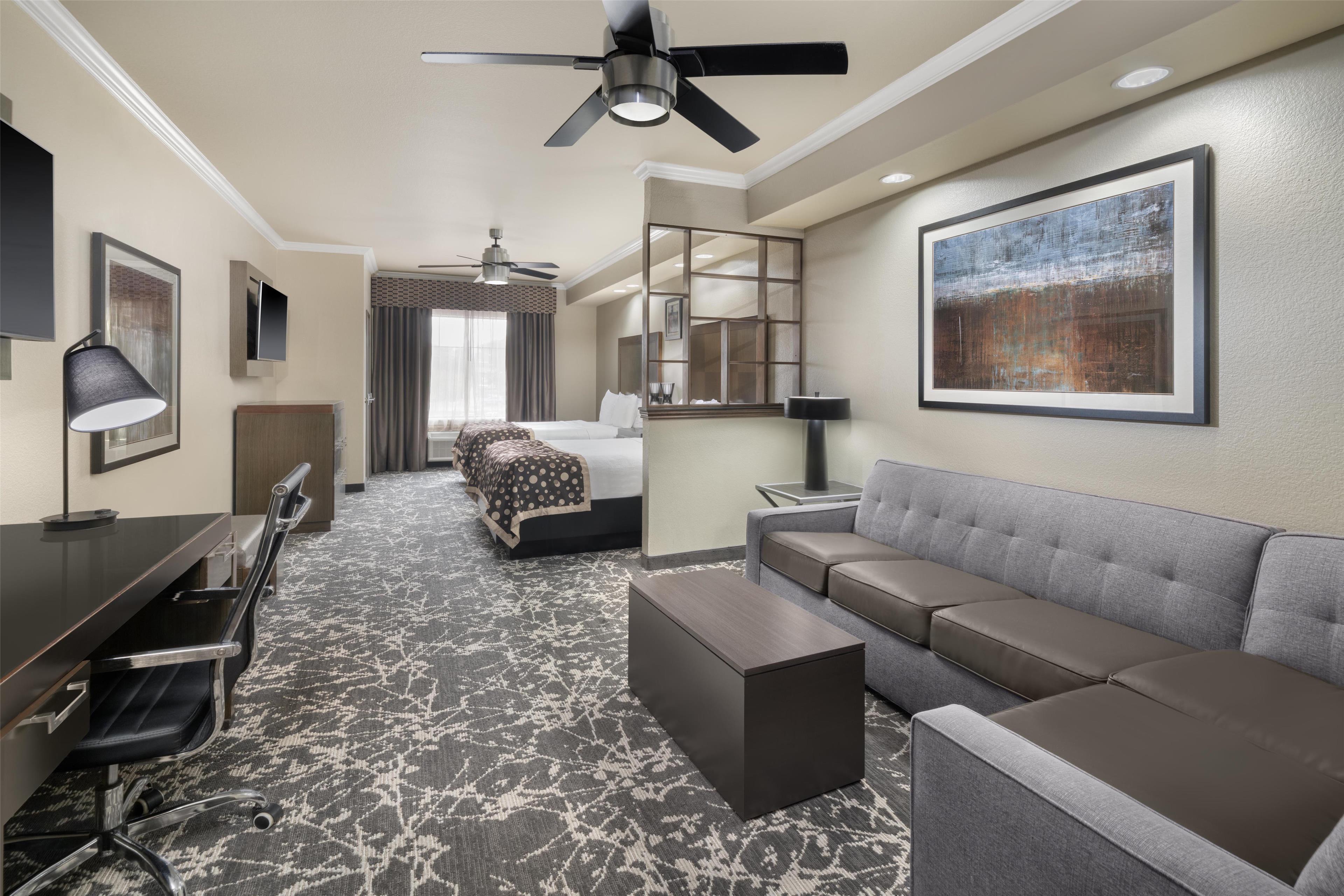 Suite Two Queen Beds Non Smoking