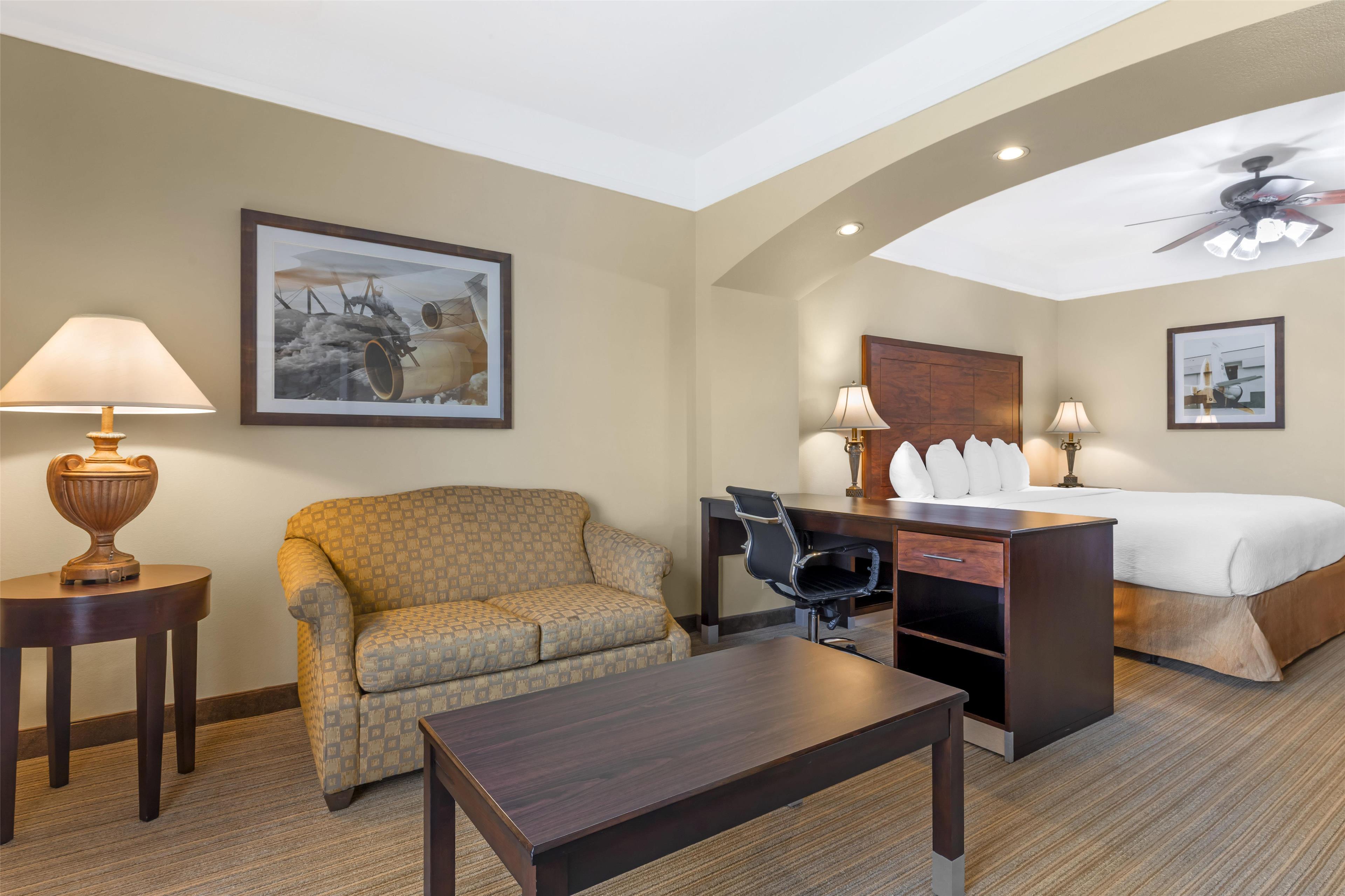 Suite King Bed Non Smoking