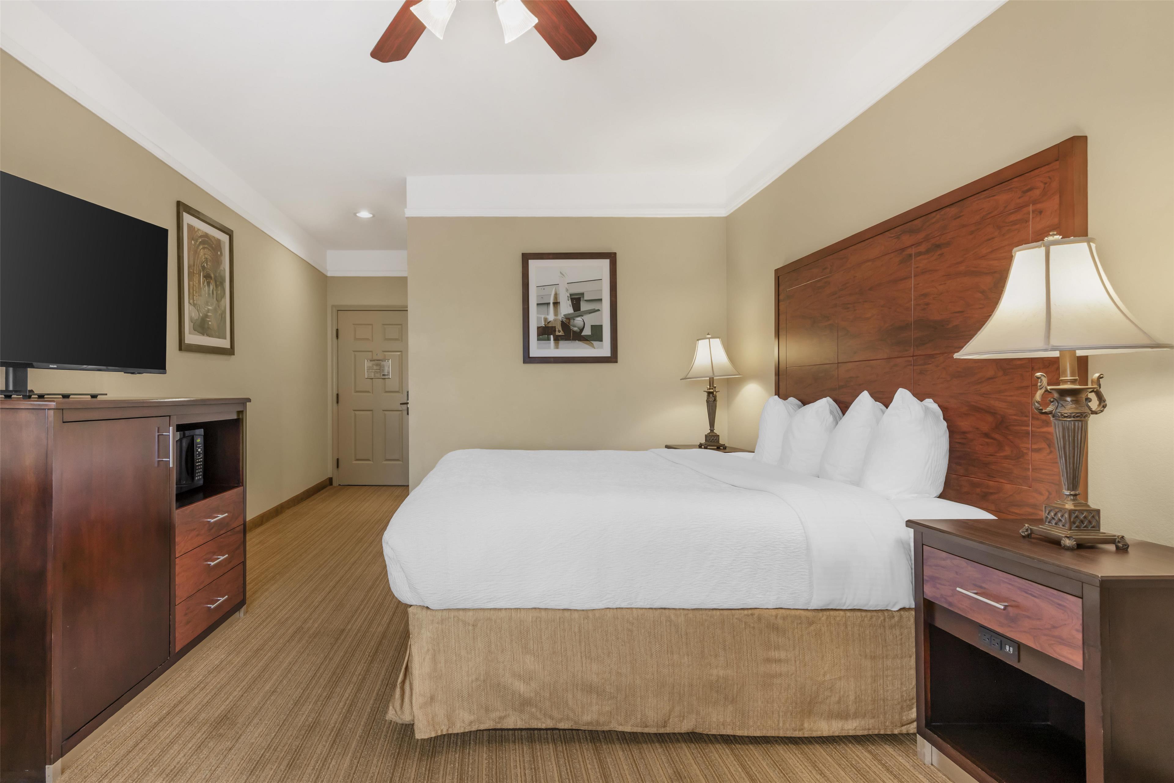 Room King Bed Non Smoking