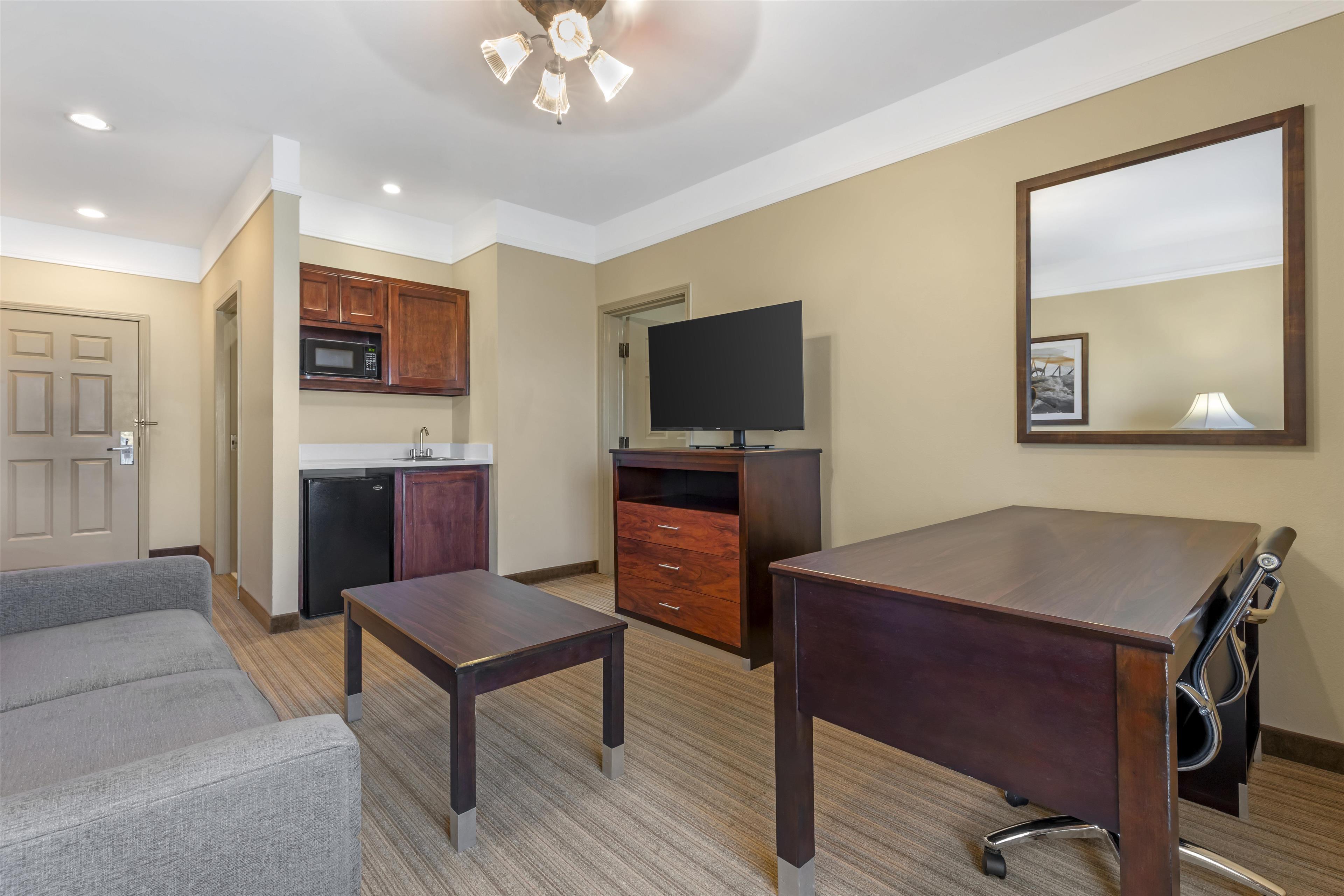 Suite King Bed Two Bedrooms