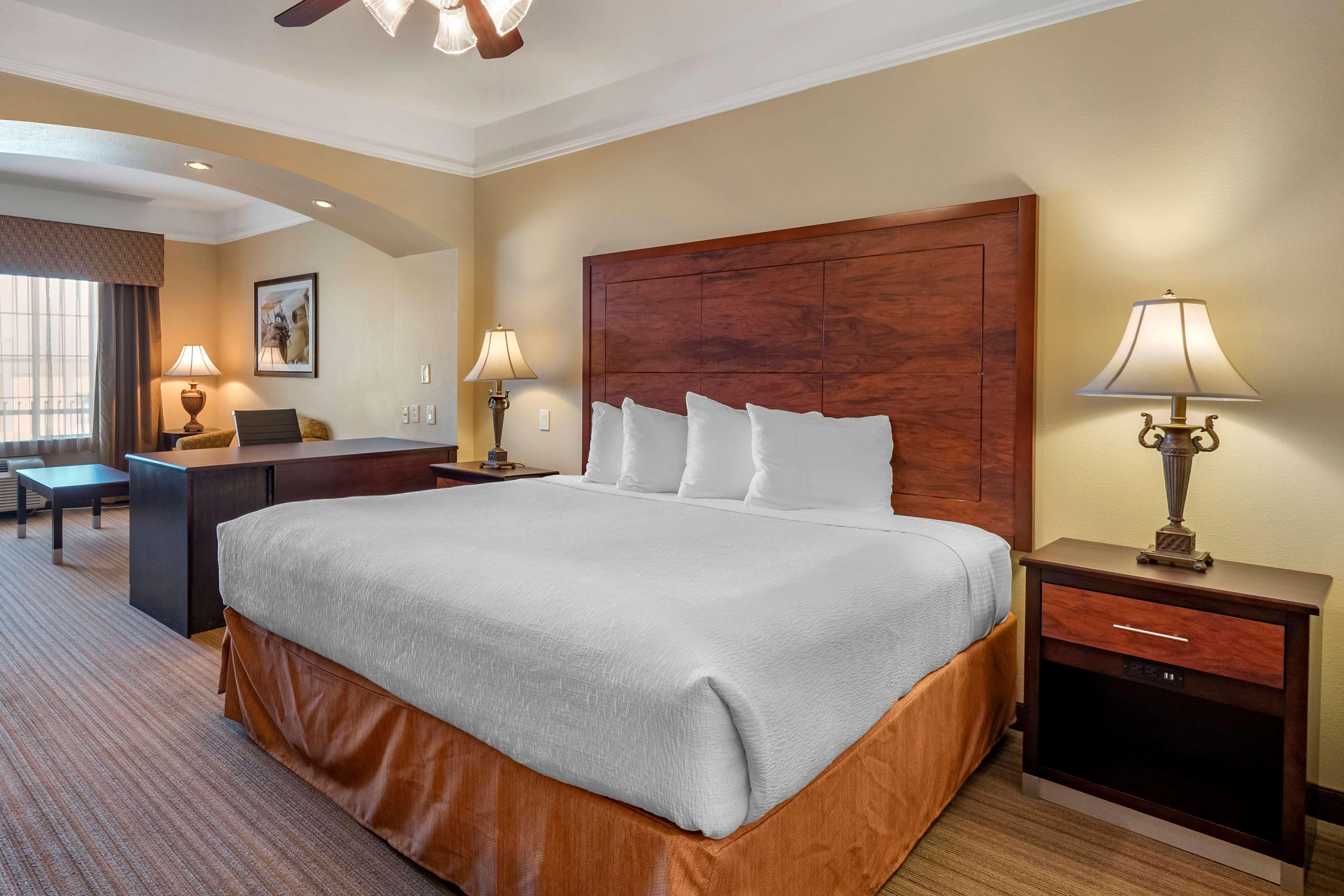 Suite King Bed Non Smoking