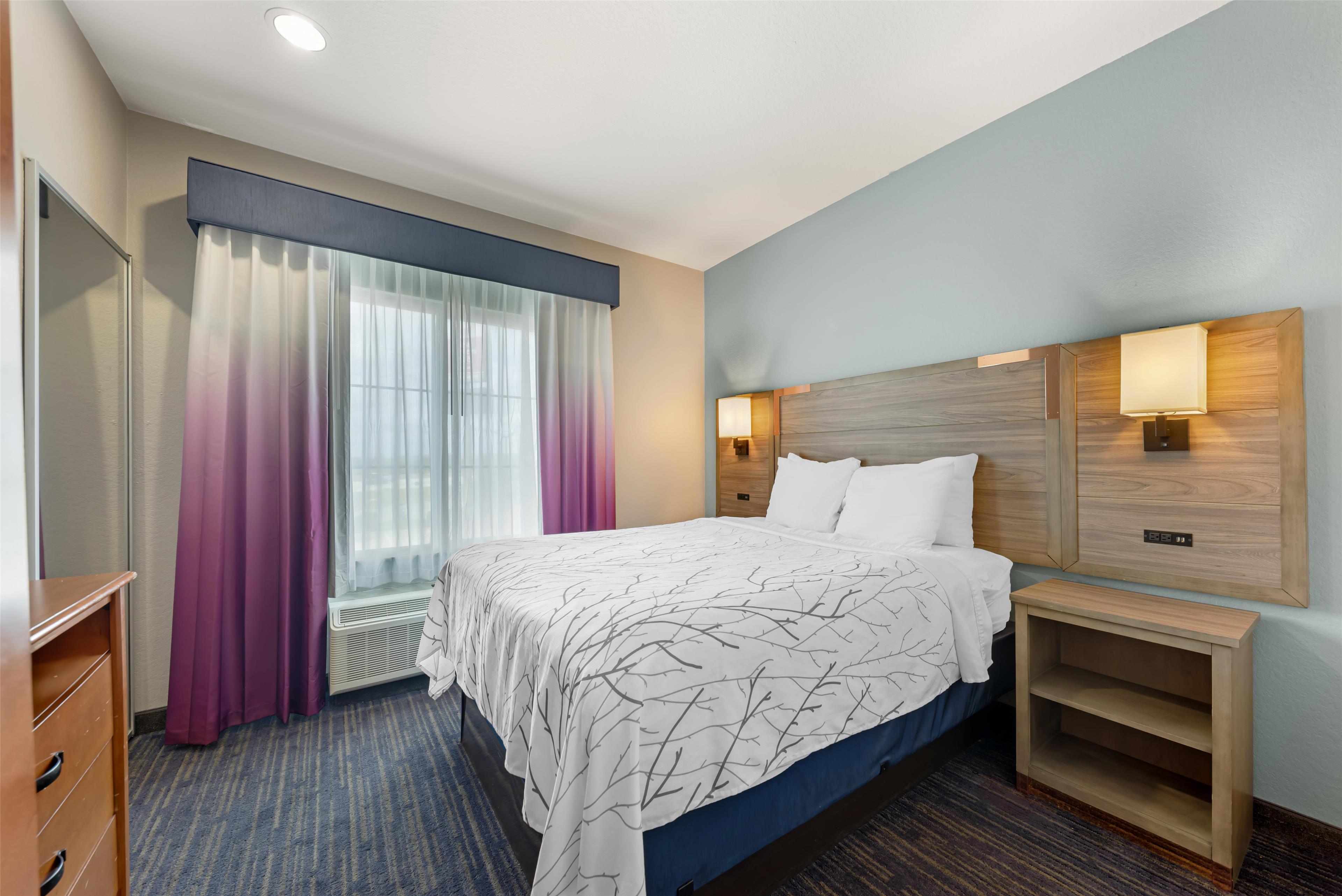 Suite Two Queen Beds Non Smoking