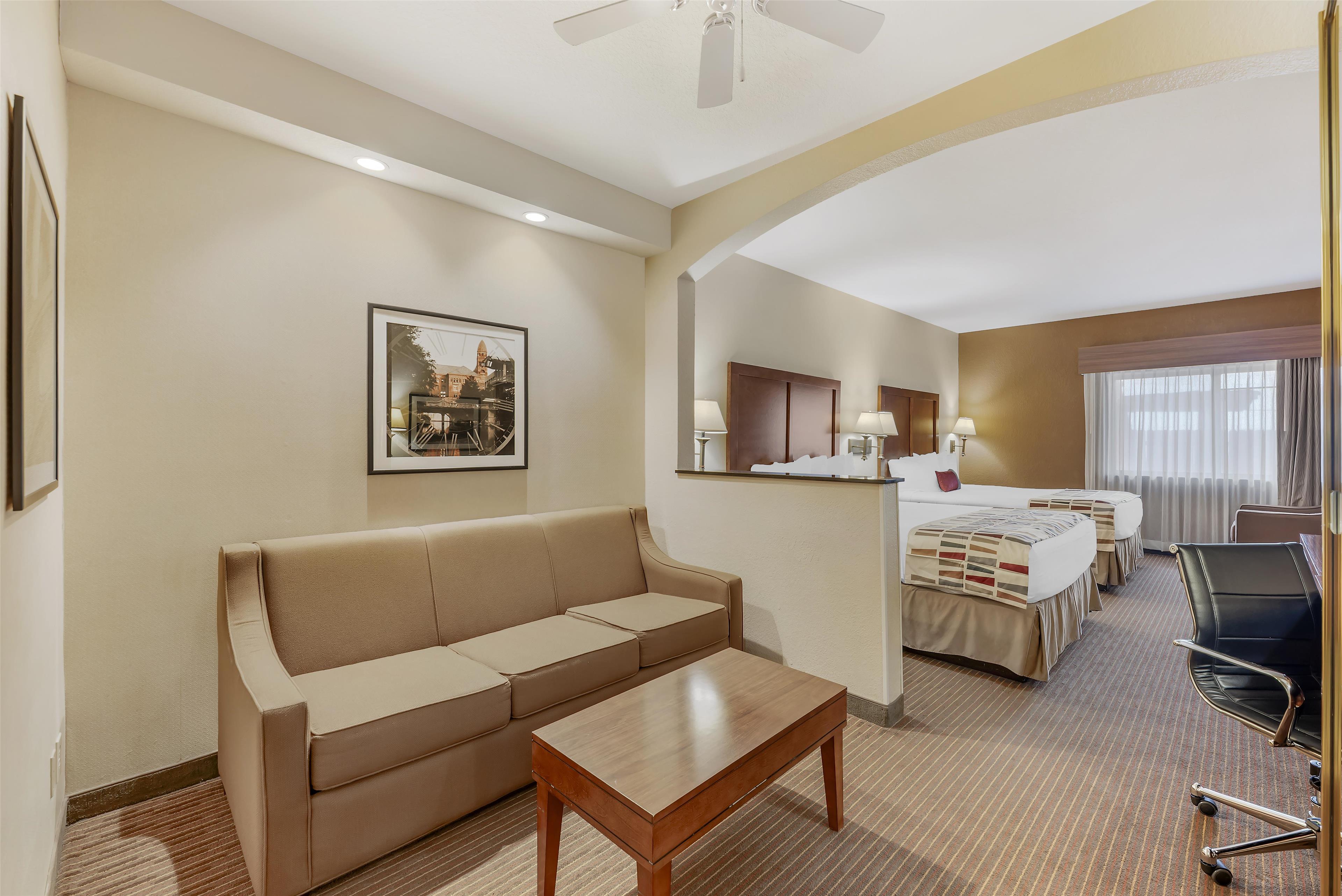 Suite Two Queen Beds