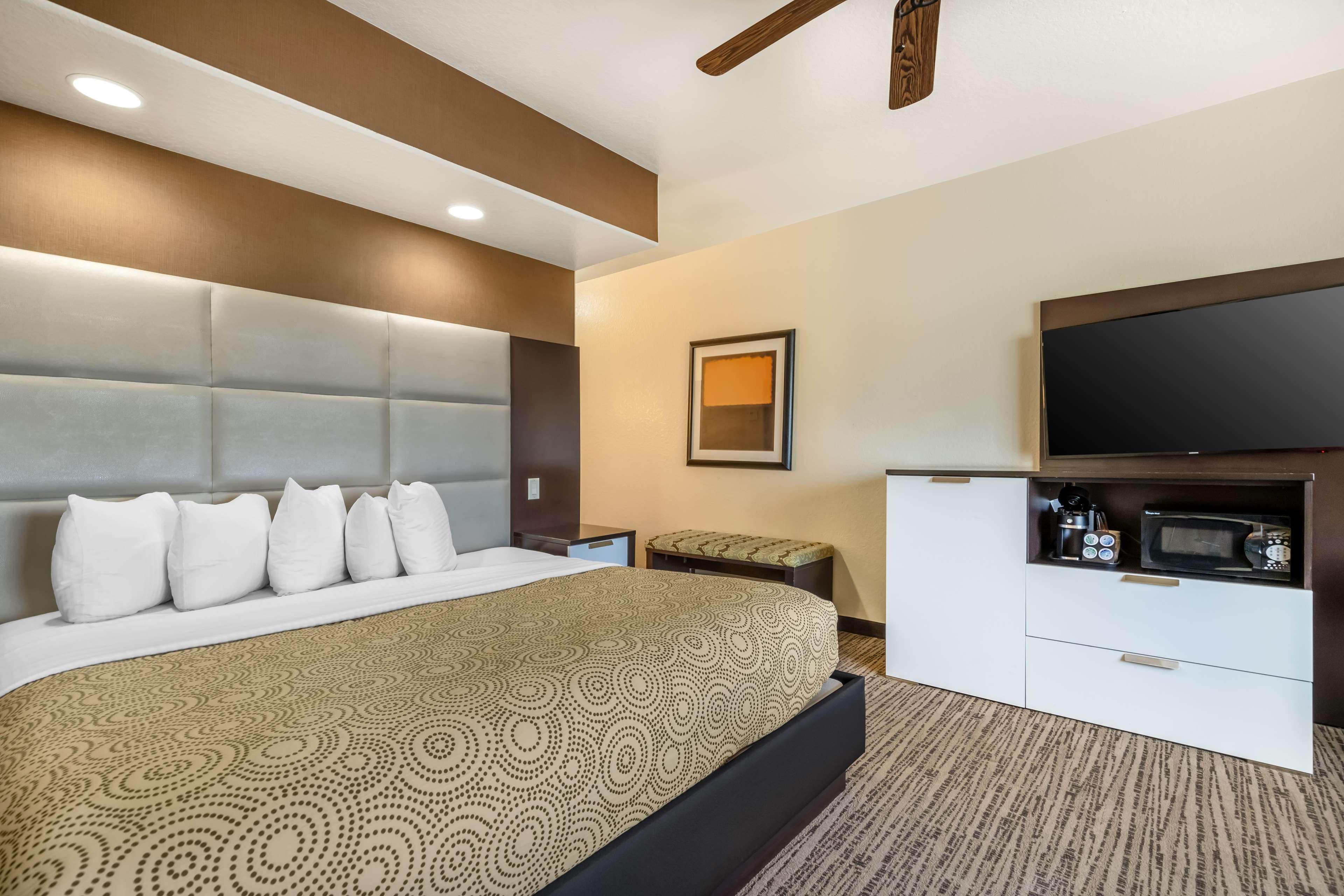 Room King Bed Non Smoking