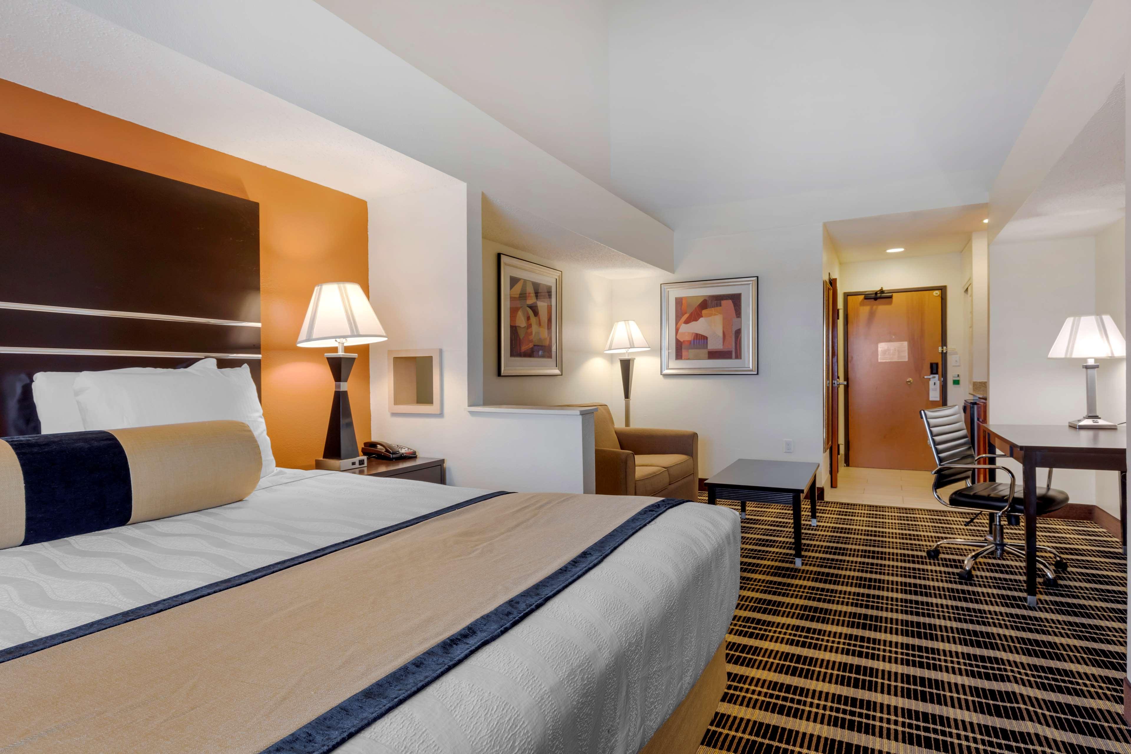 Junior Suite King Size Bed