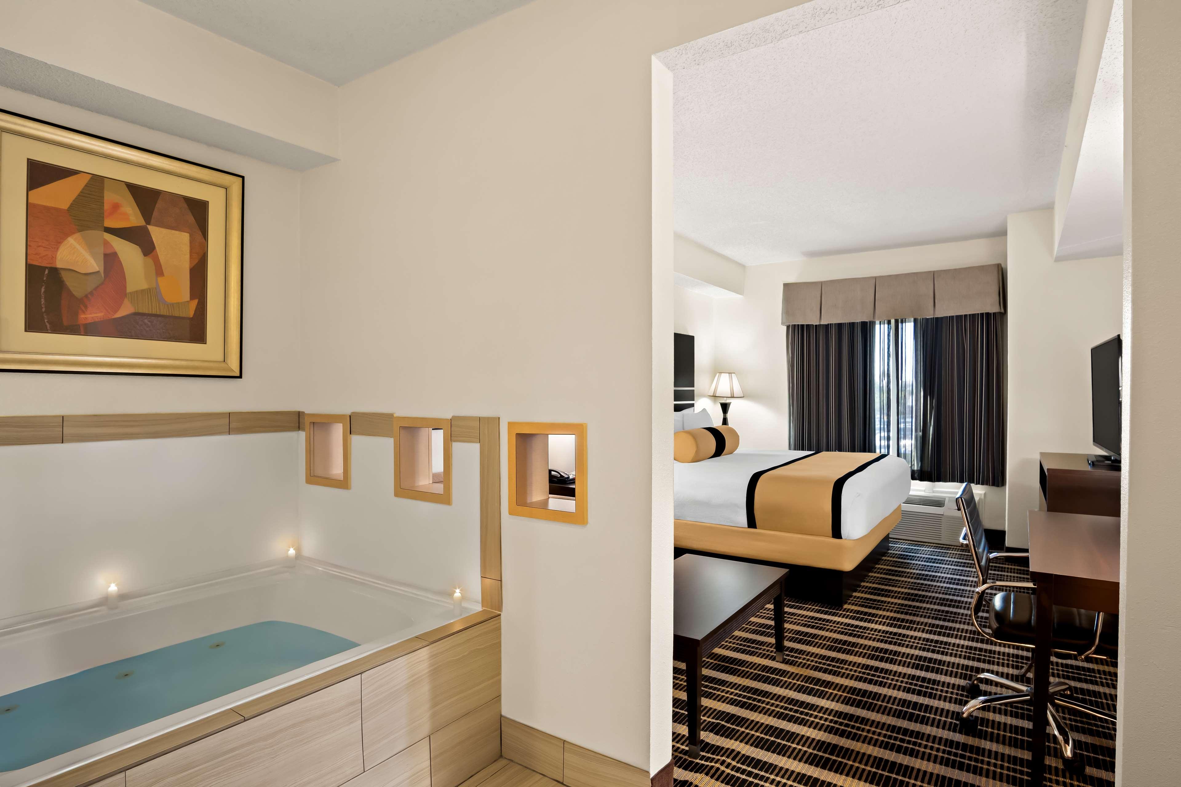 Junior Suite King Size Bed