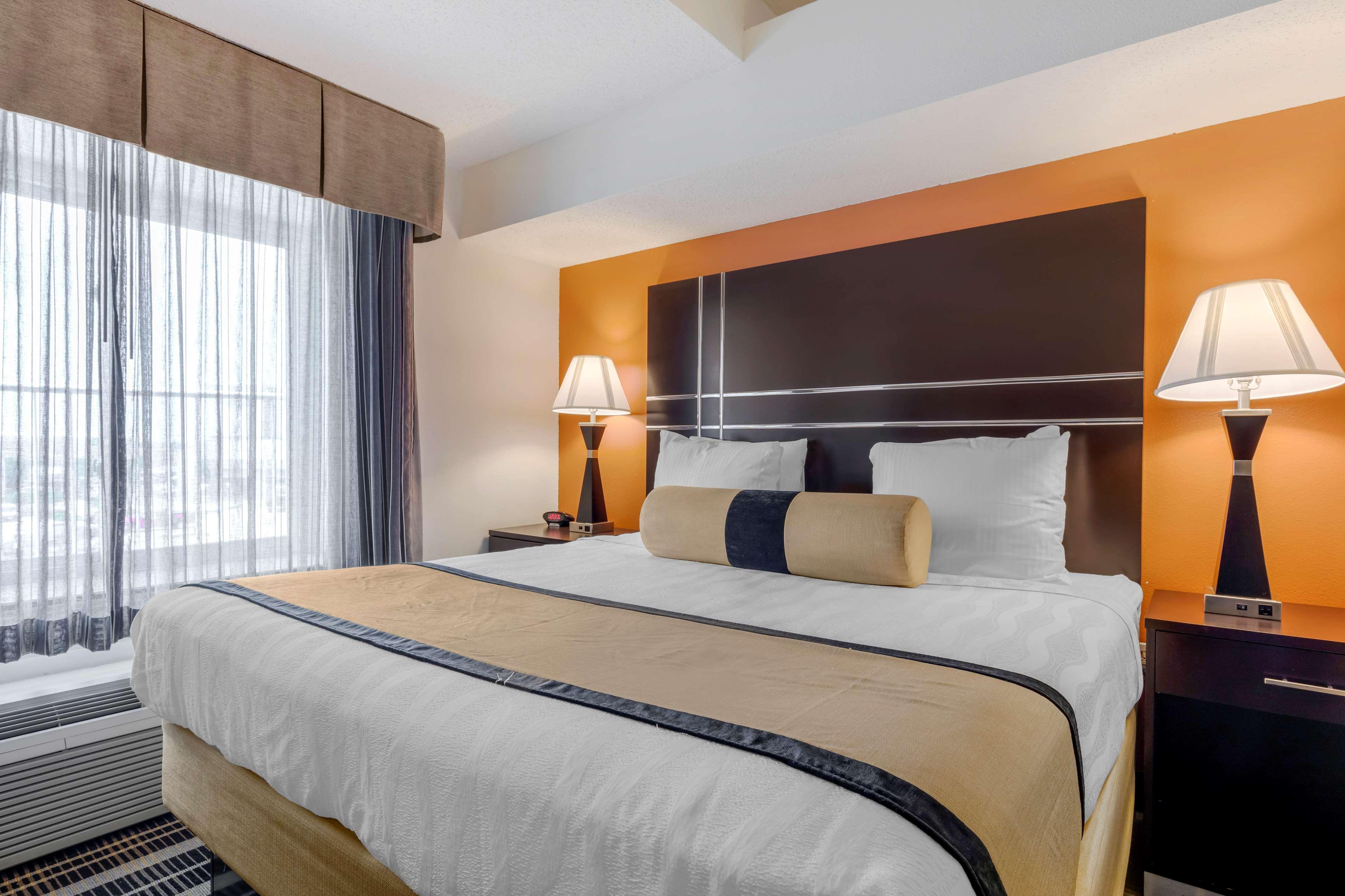 Junior Suite King Size Bed