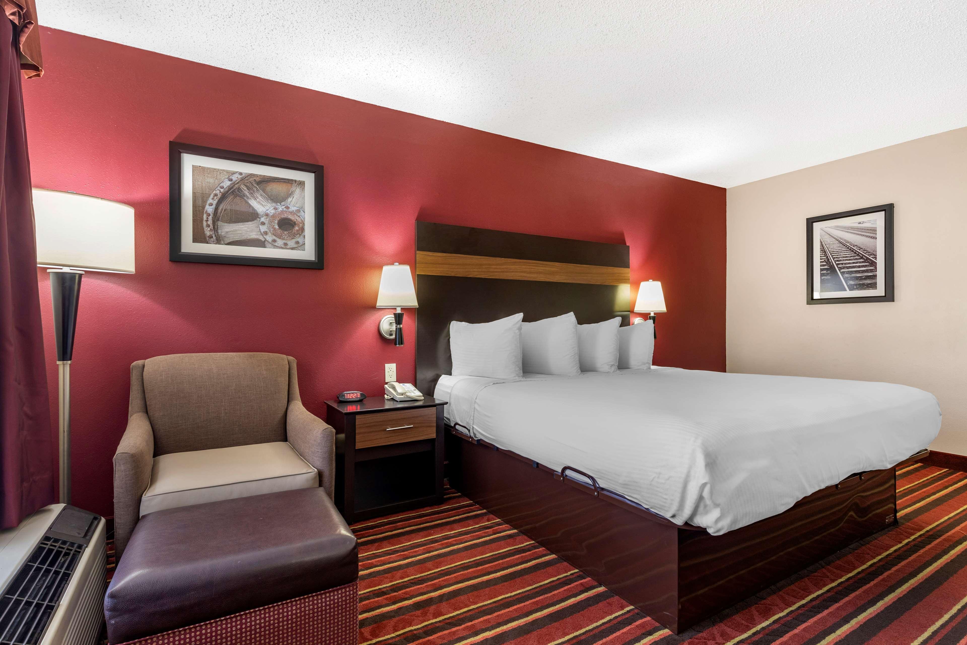 Double Accessible King Size Bed