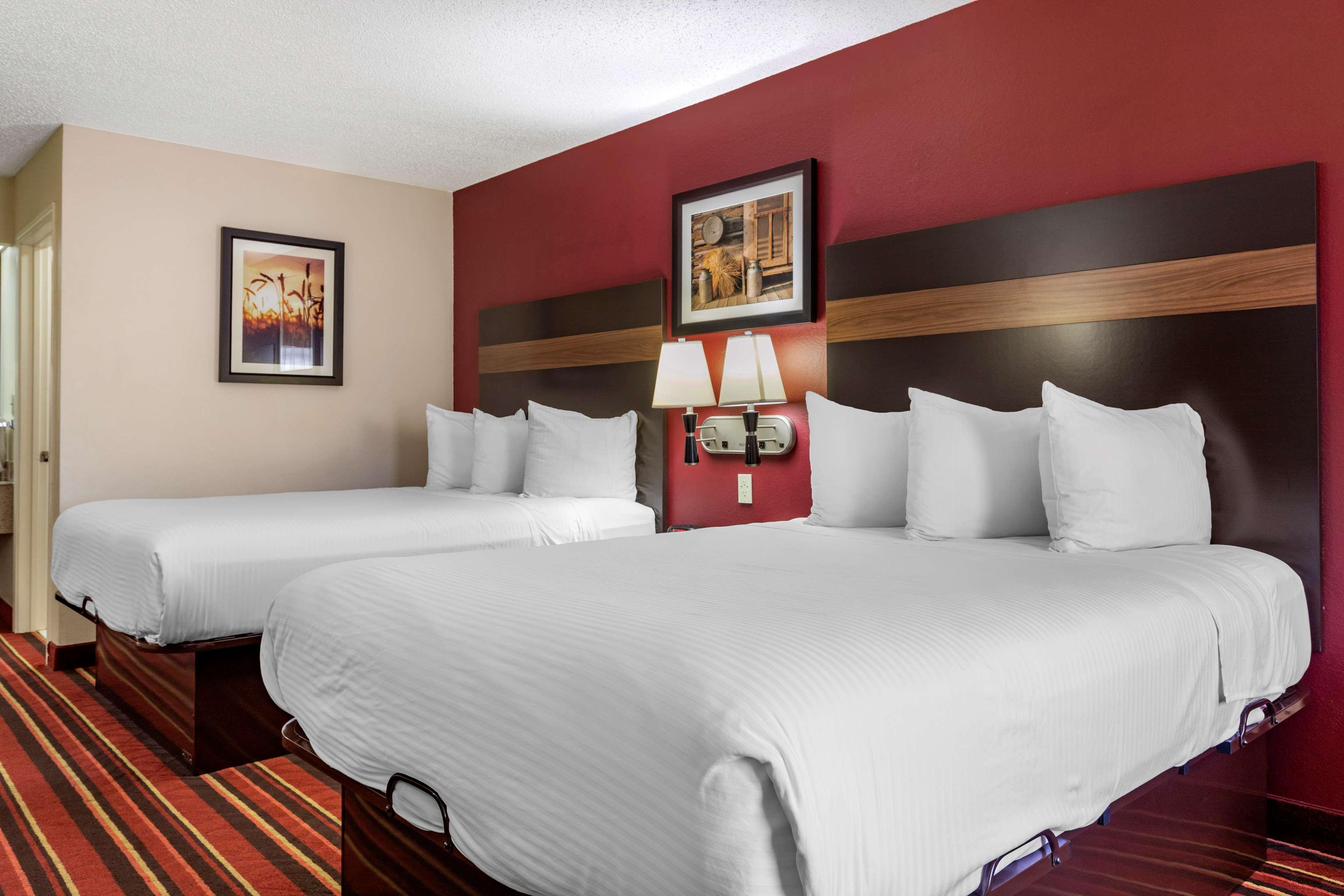 Room Two Double Beds