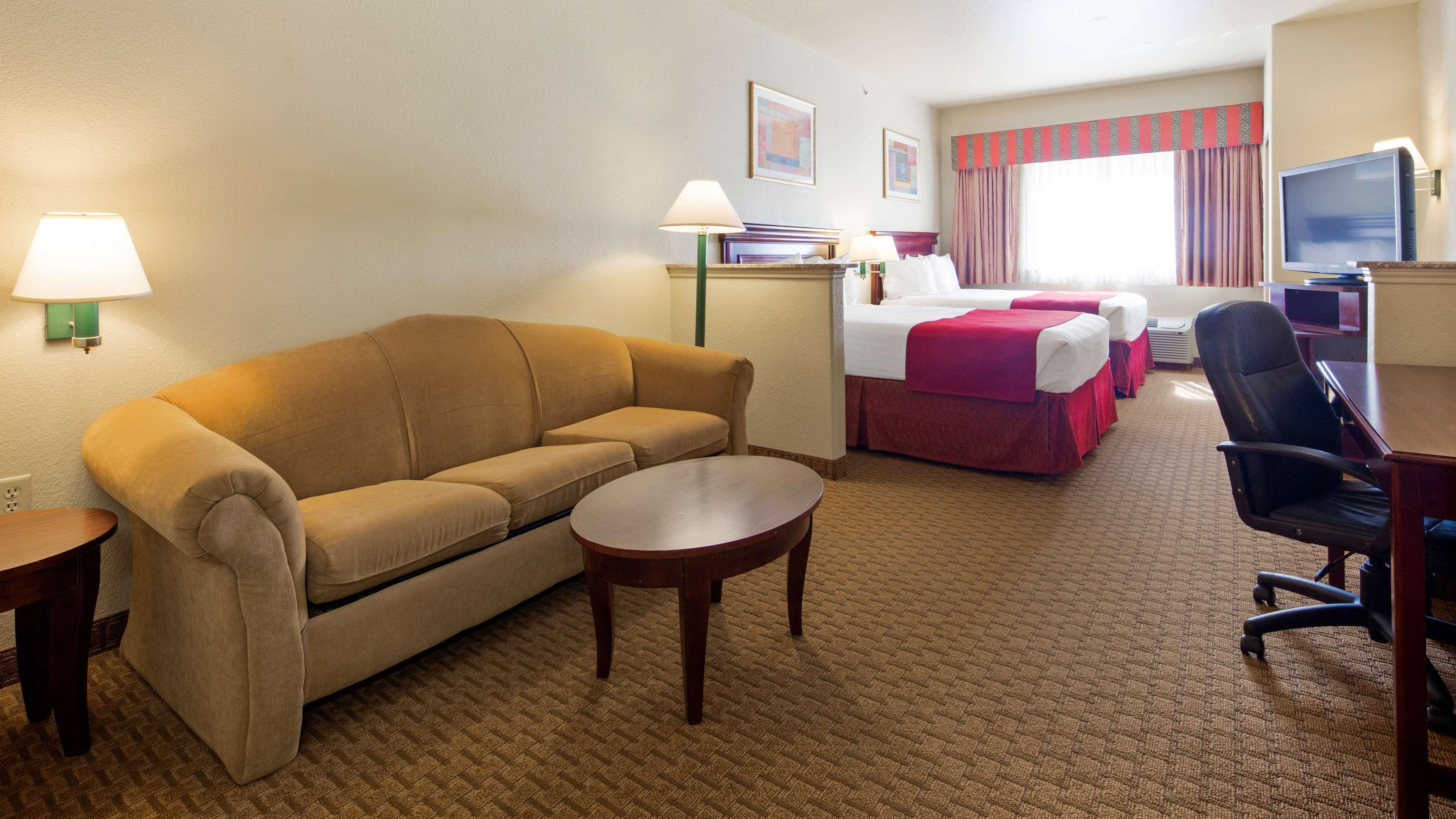 Suite Two Queen Beds