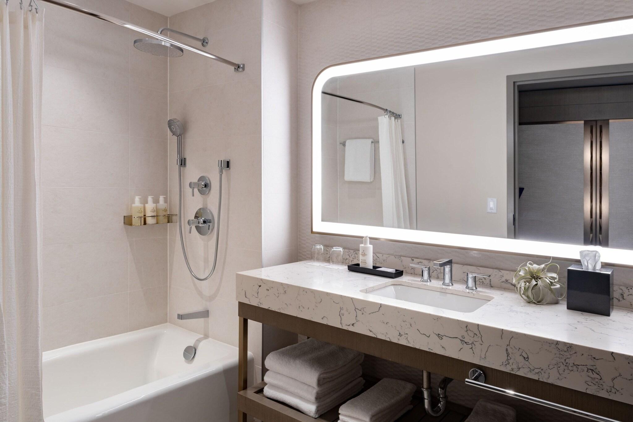 Quadruple with Views Non Smoking