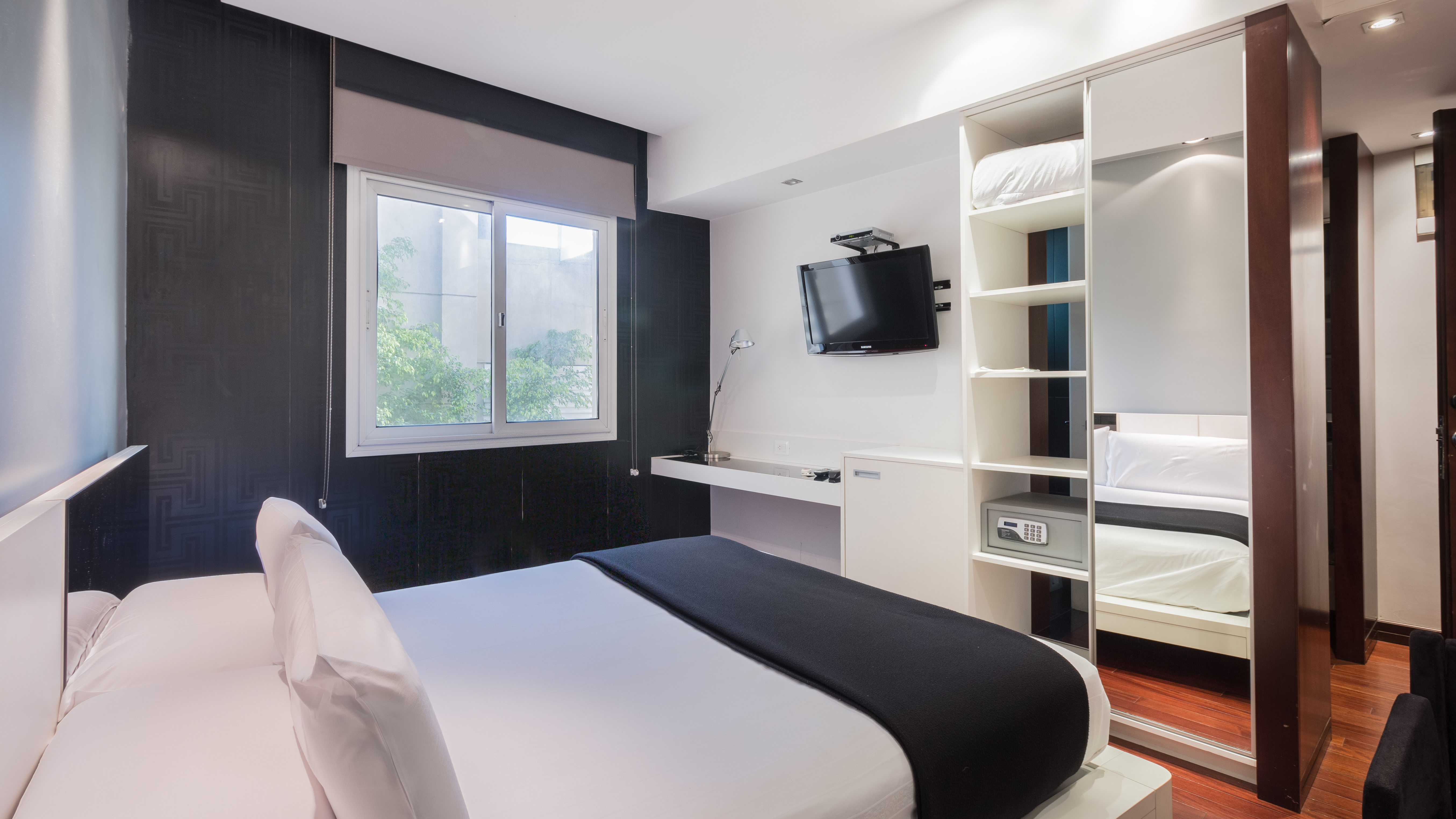 Double Queen Size Bed