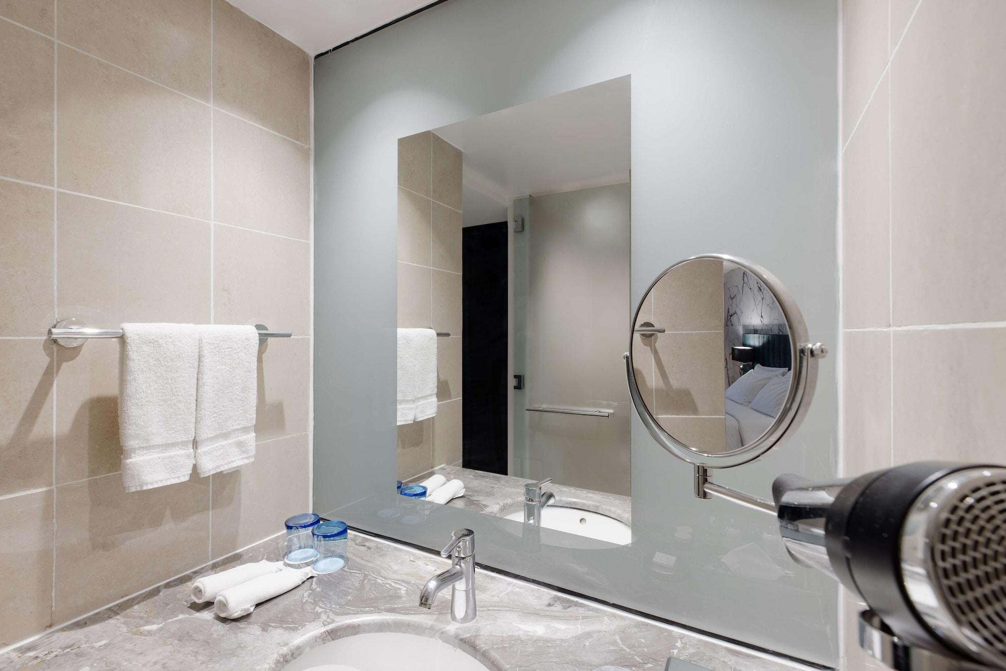 Double Executive King Bed