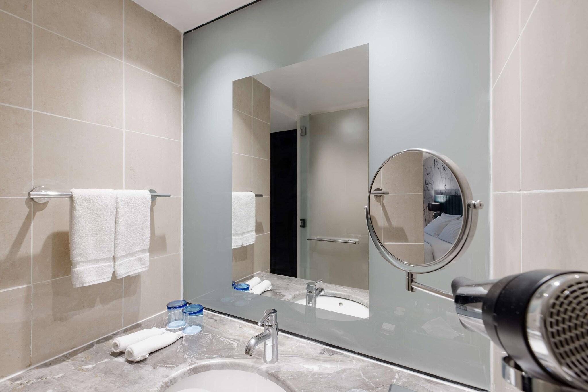 Double Executive King Bed