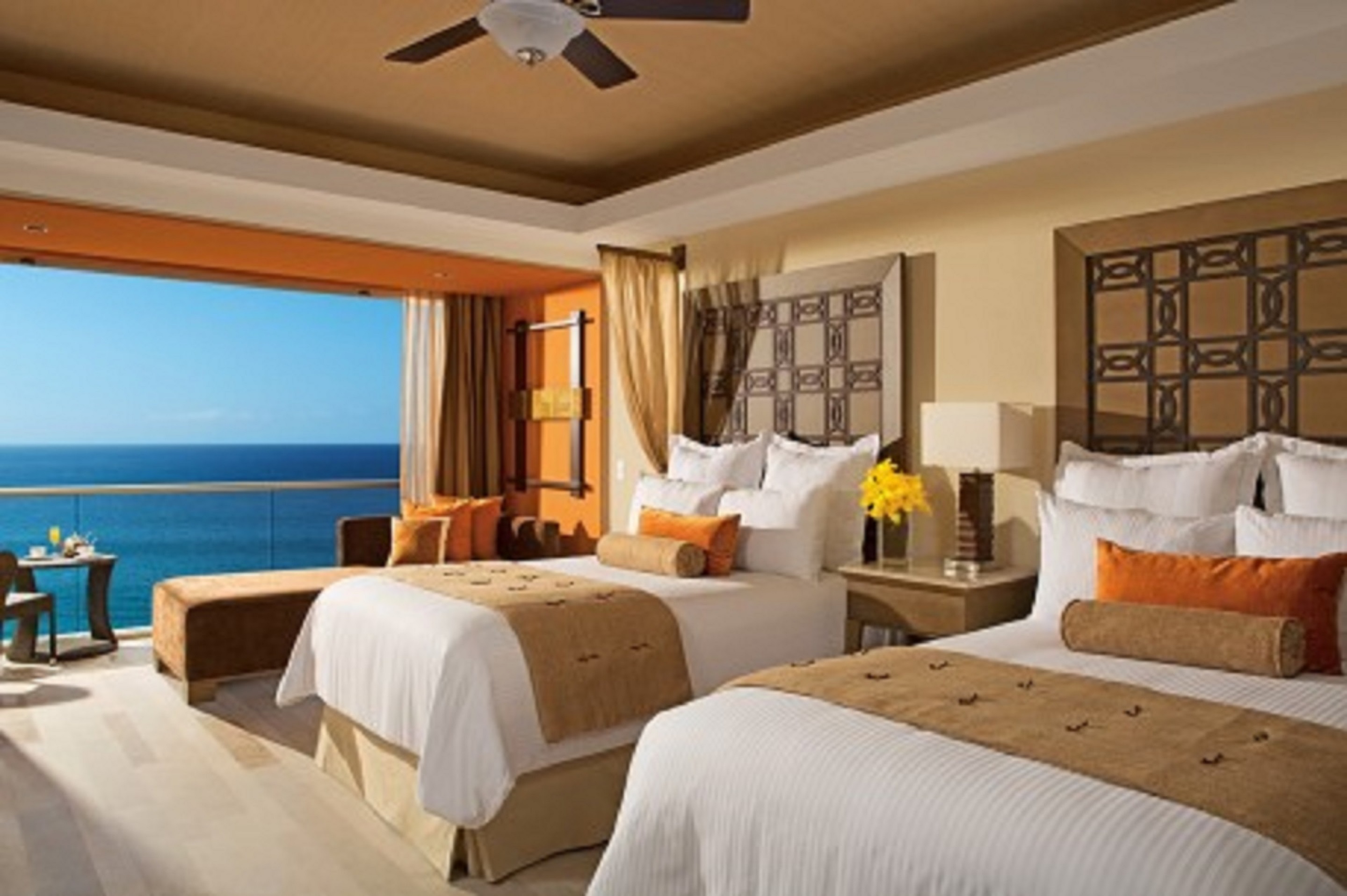 Junior Suite Ocean View Two Double Beds