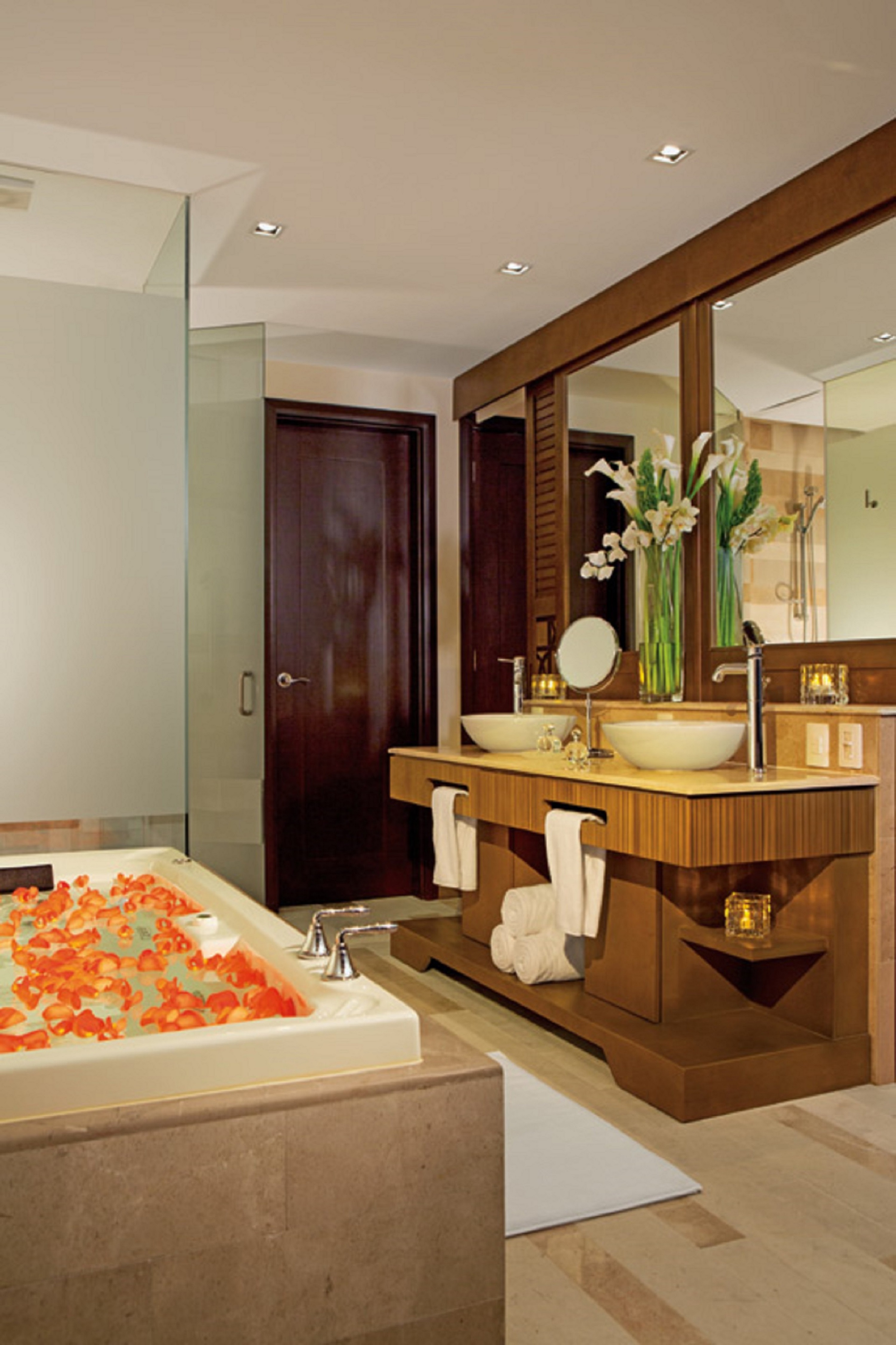Junior Suite Ocean View Two Double Beds
