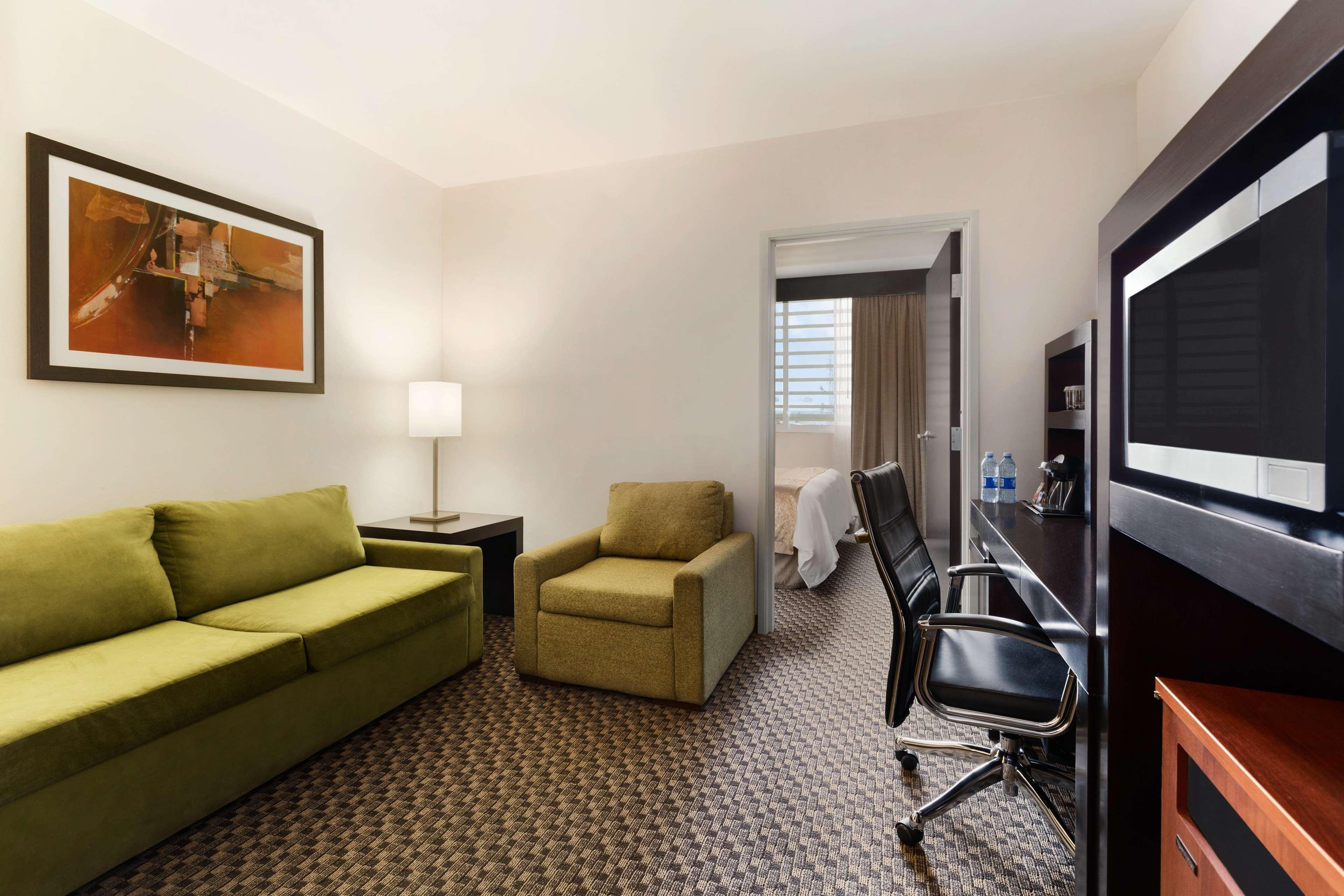 Junior Suite King Bed Non Smoking