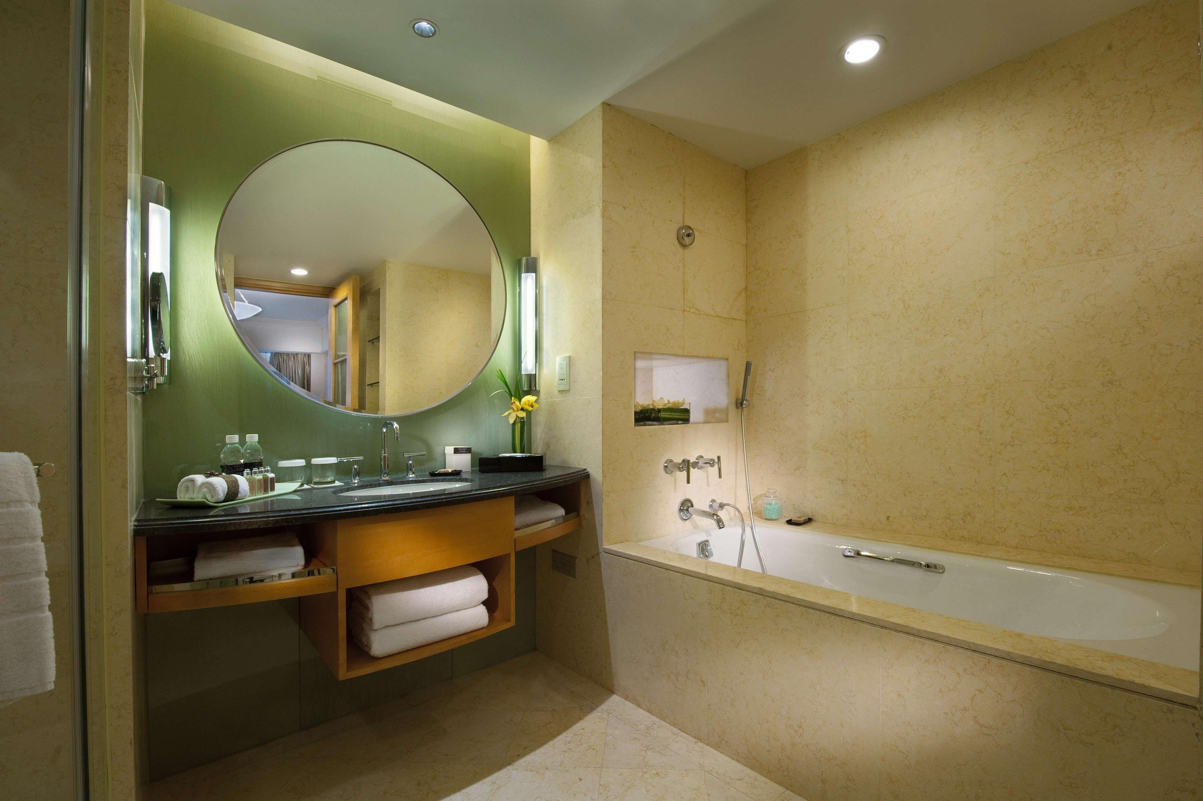 Suite Deluxe King Bed