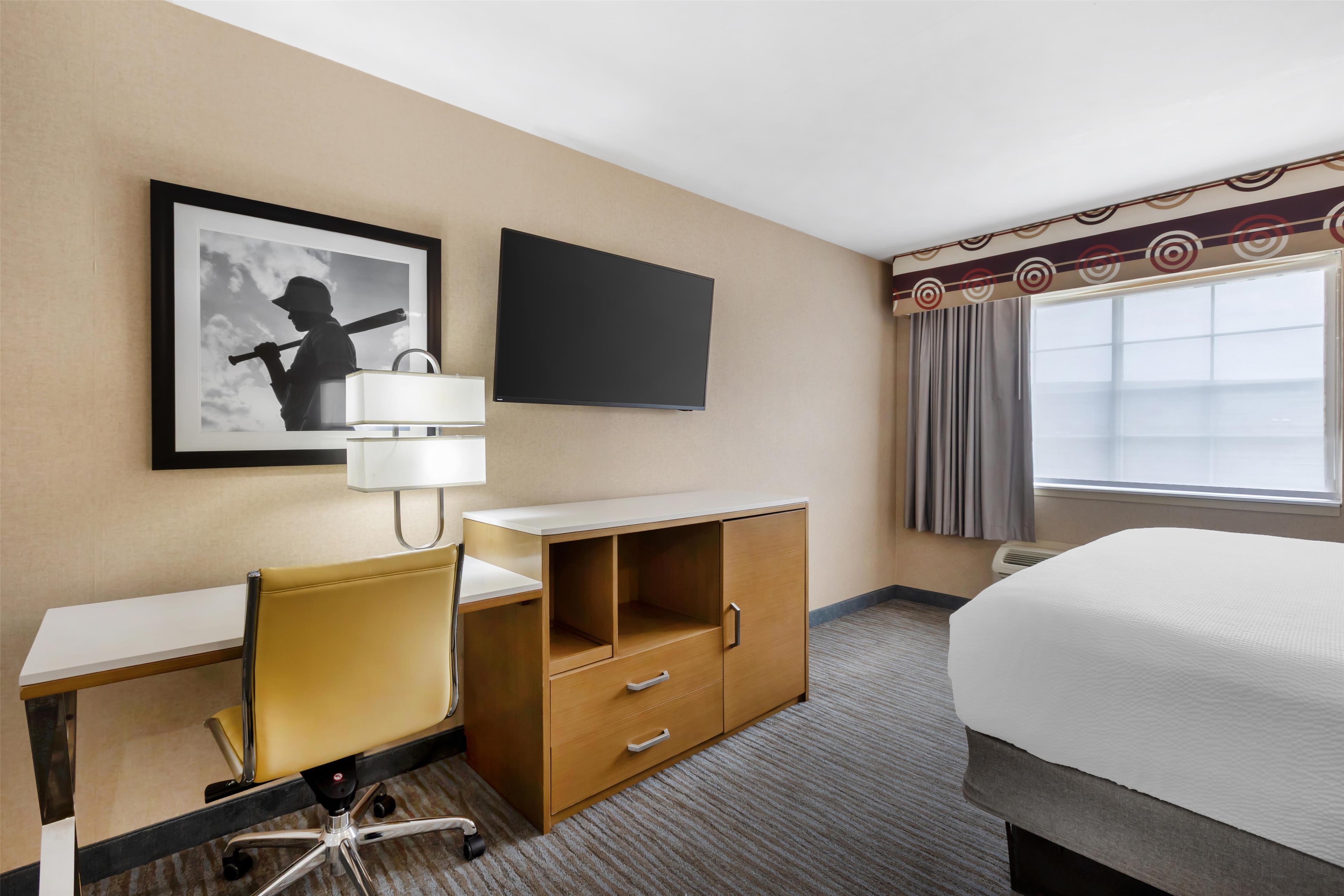 Double King Bed Non Smoking