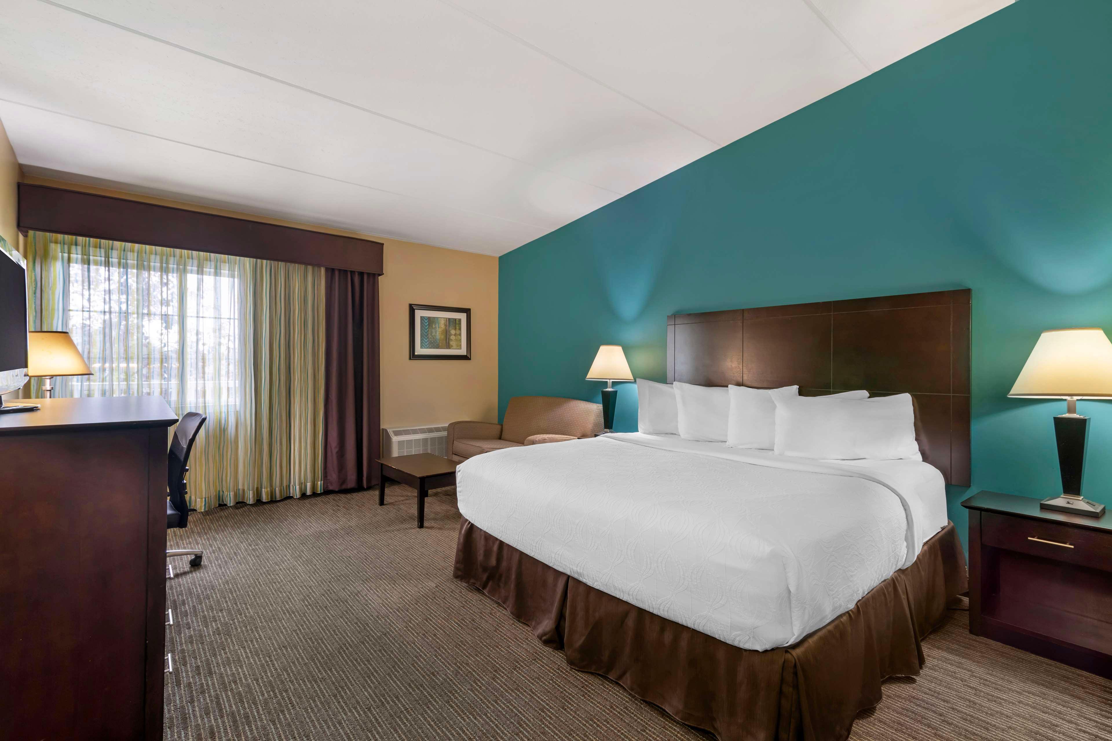 Quadruple King Size Bed