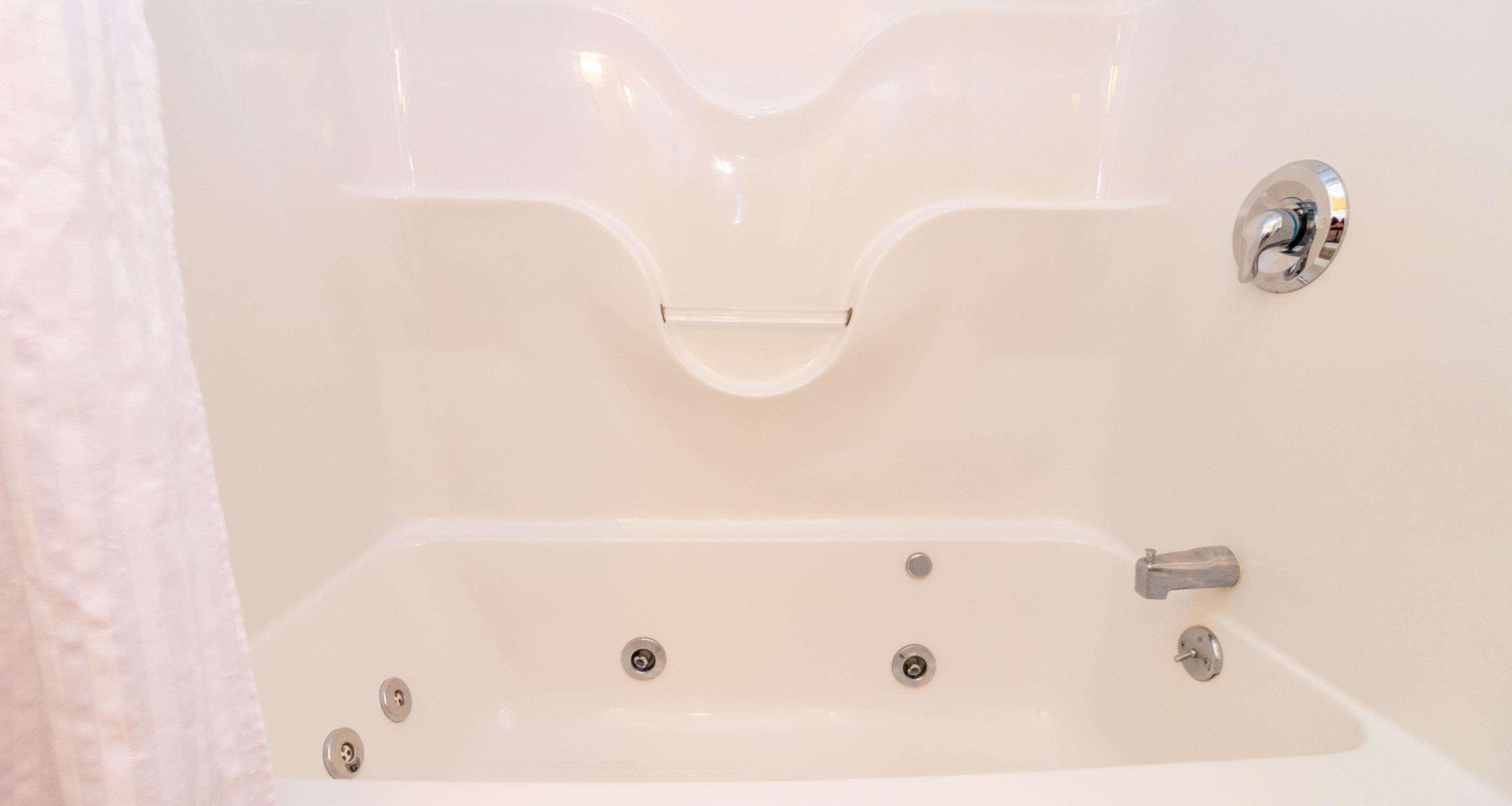 Suite Deluxe King Bed