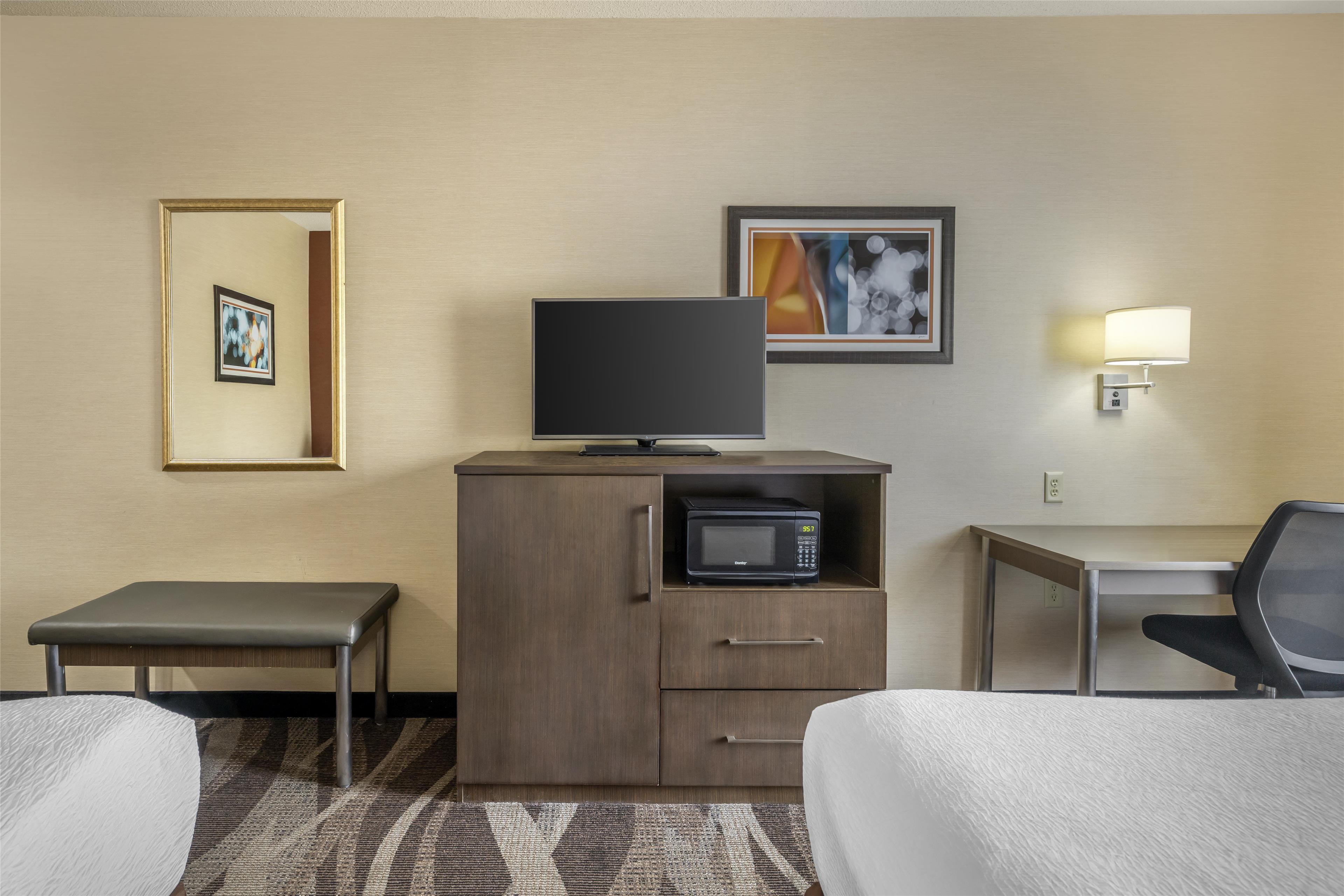 Quadruple Non Smoking