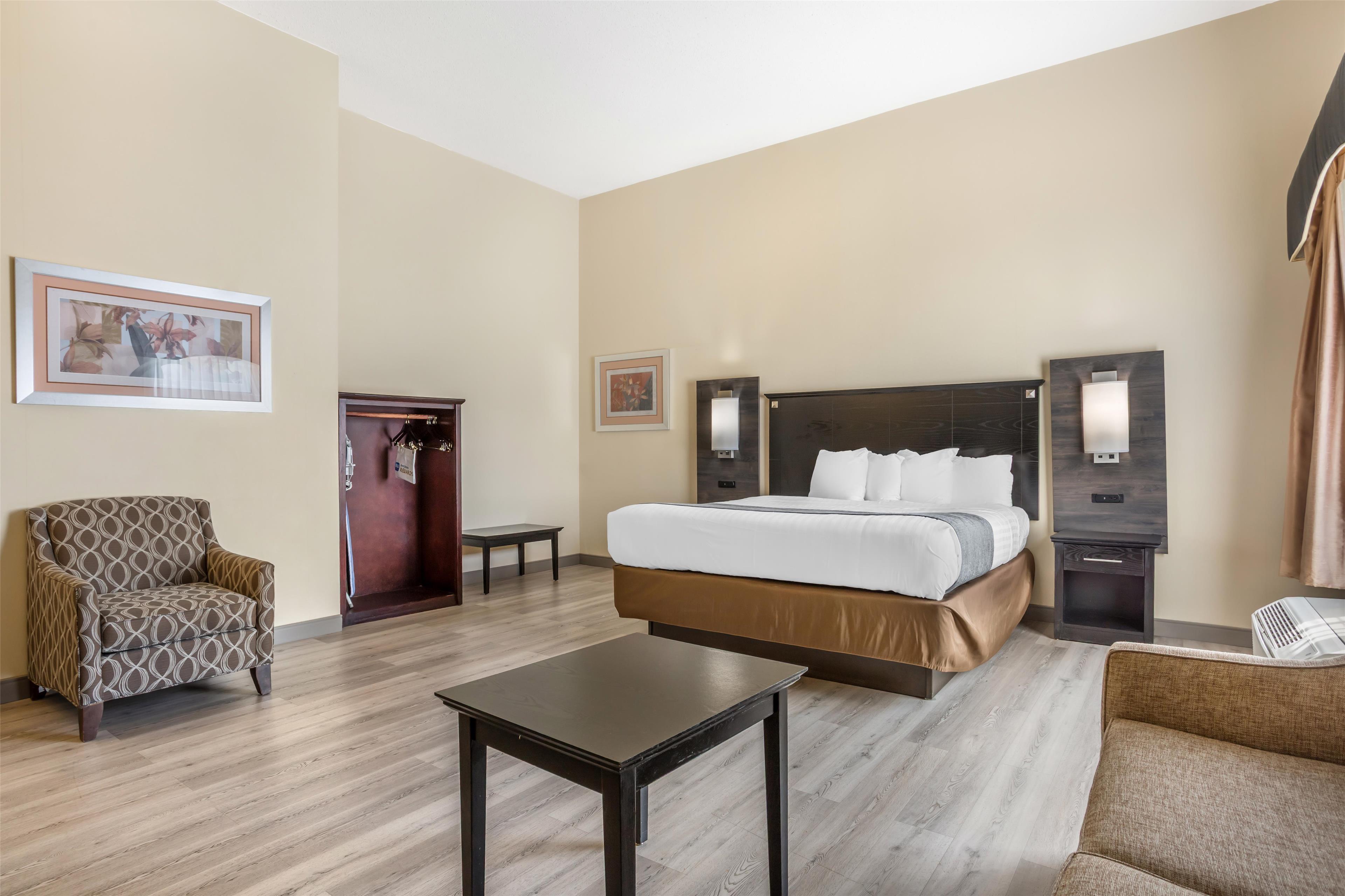 Room Deluxe Capacity 4