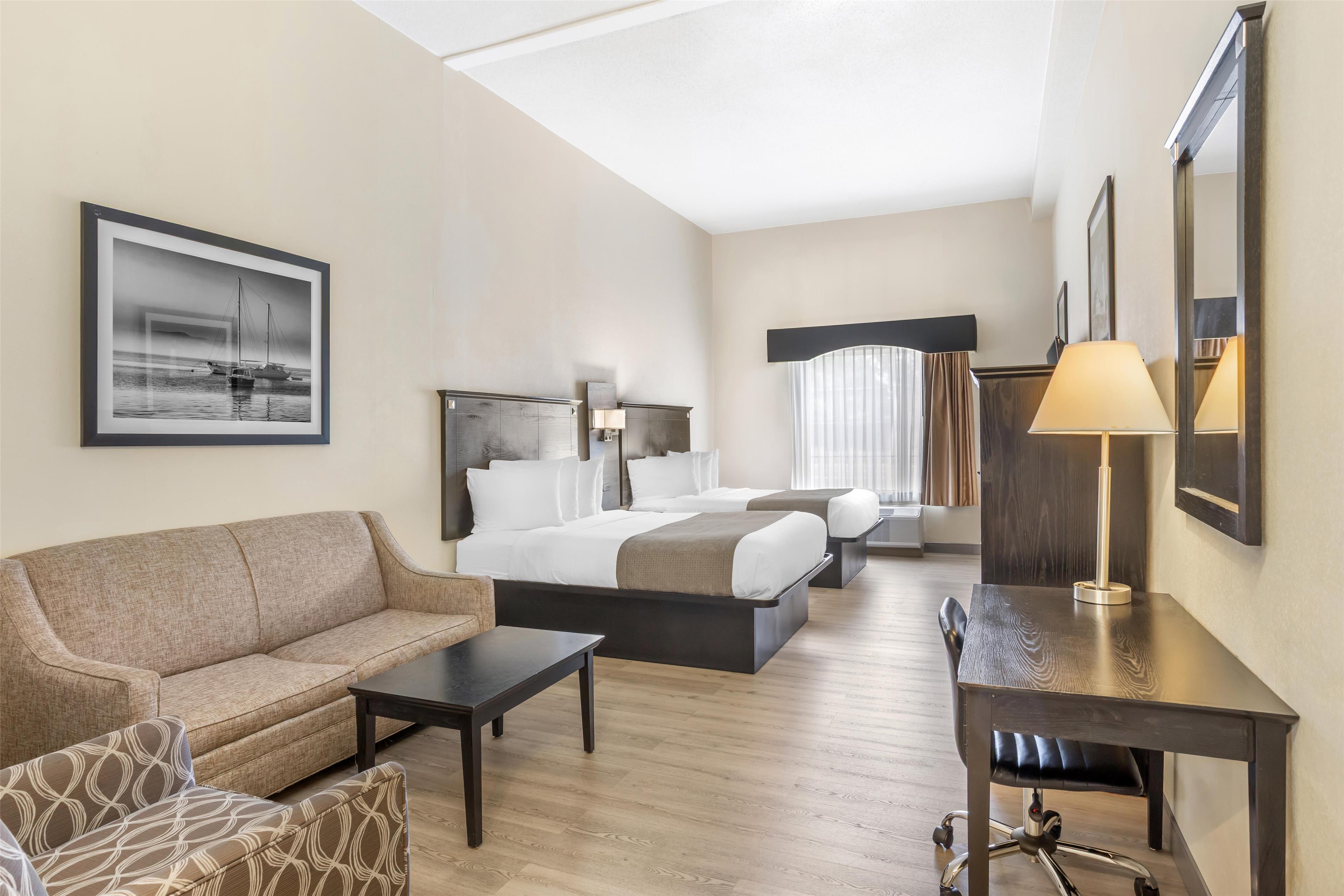 Suite Two Queen Beds