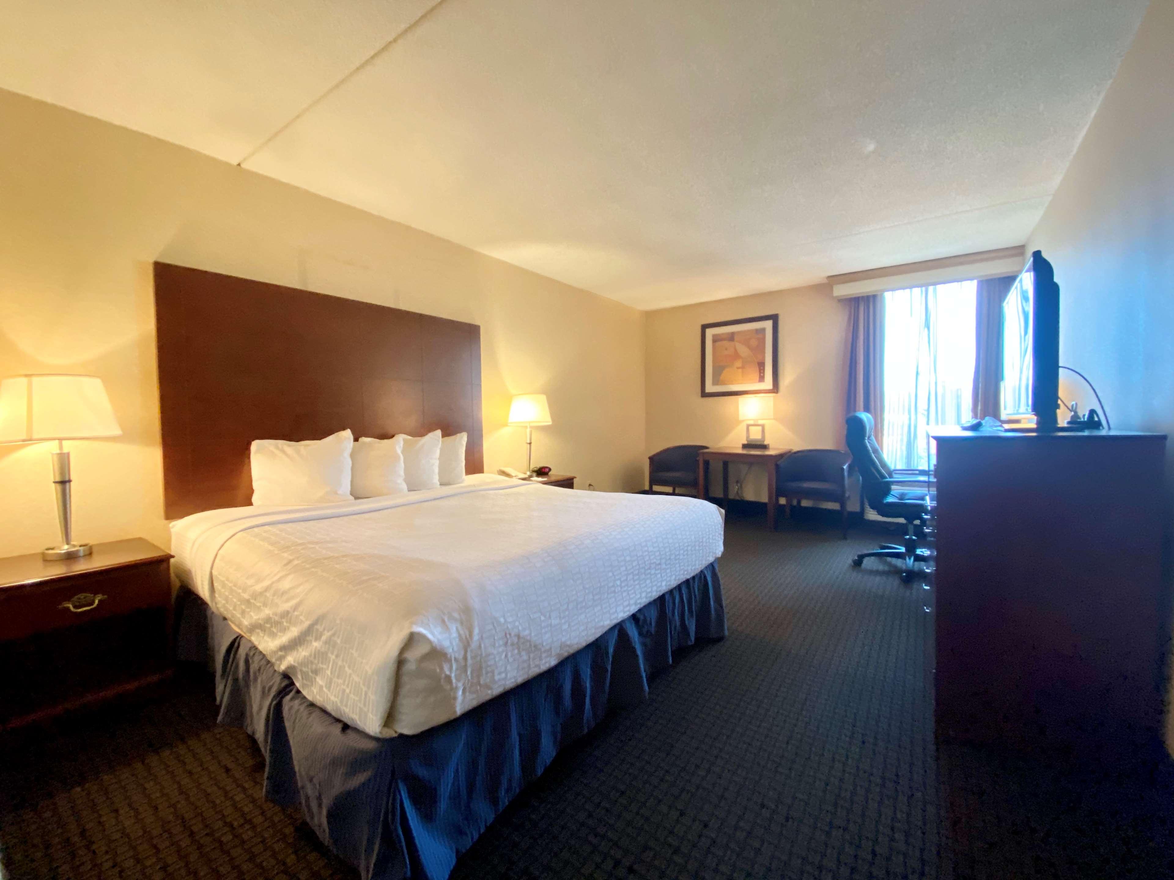 Double King Bed Non Smoking